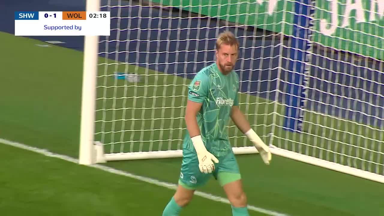 Blooper de Swinkels y gol de Wolves en la Carabao Cup