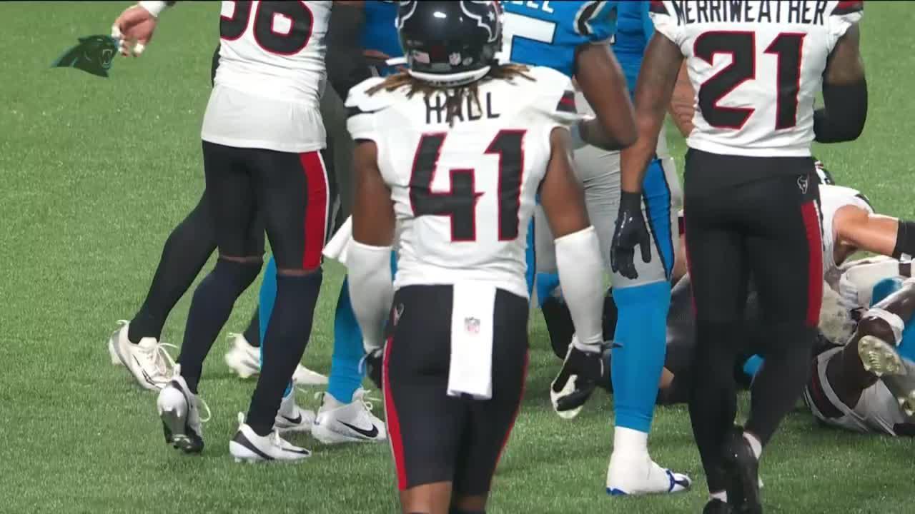 ¡Potencia de Miles Davis! Panthers celebran un nuevo touchdown