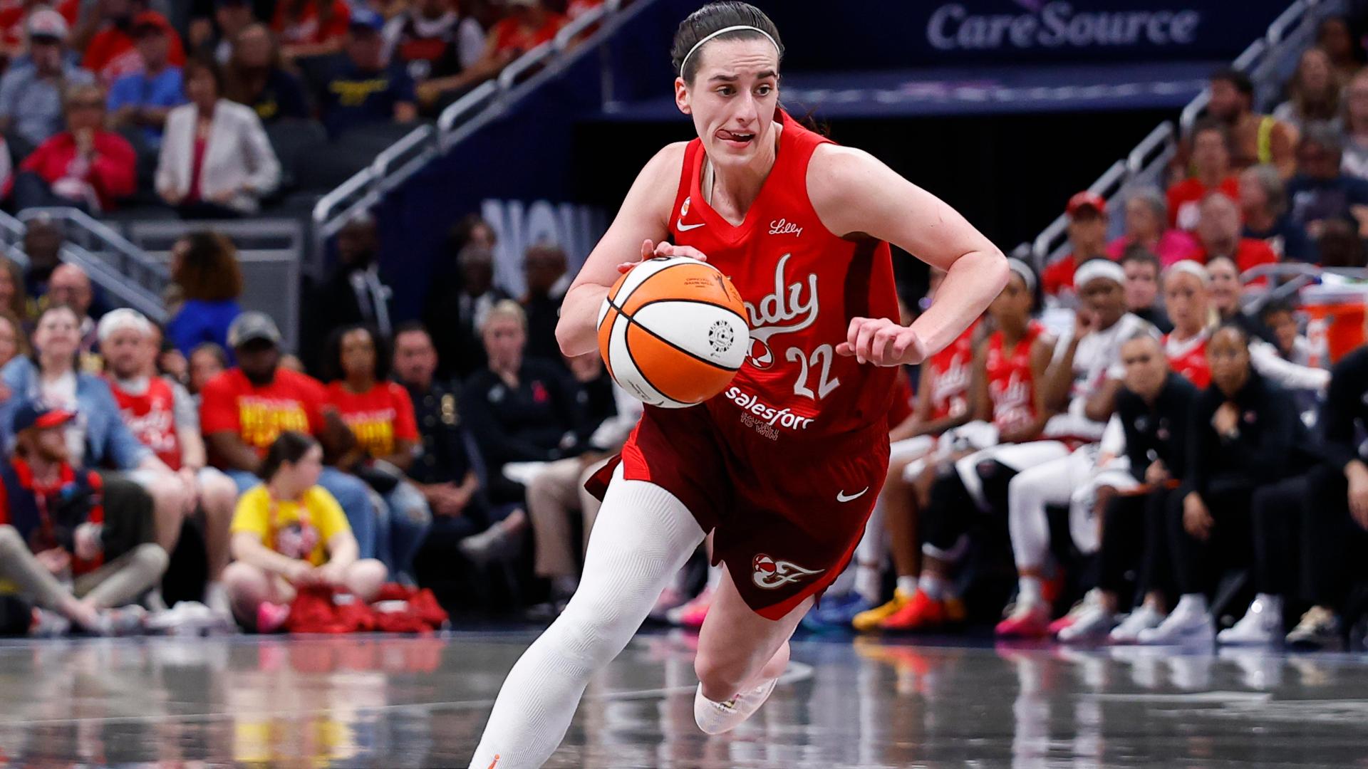 Caitlin Clark goes off for 34 points, 12 assists in Fever's win vs. Sun