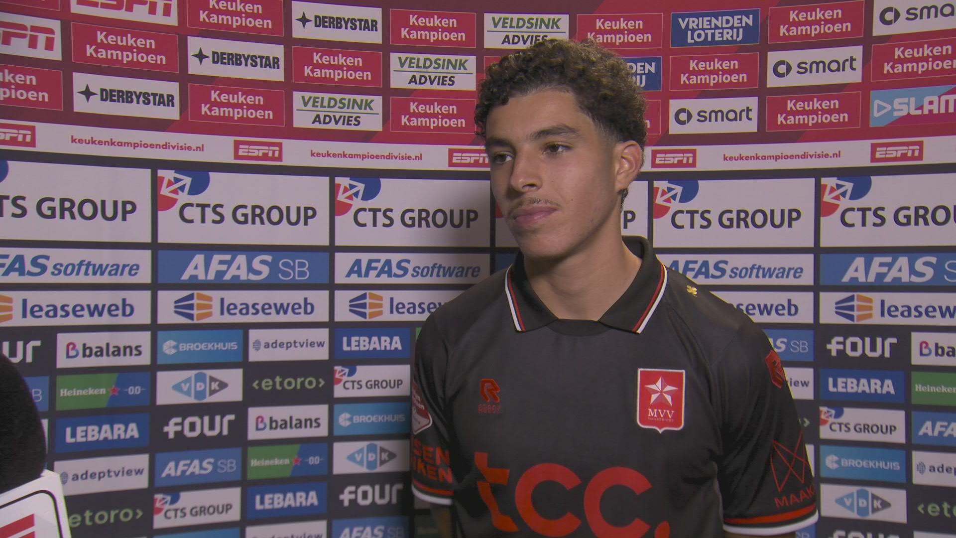 Scorende El Hamdaoui: "Extra mooi omdat mijn oom hier heeft gespeeld"