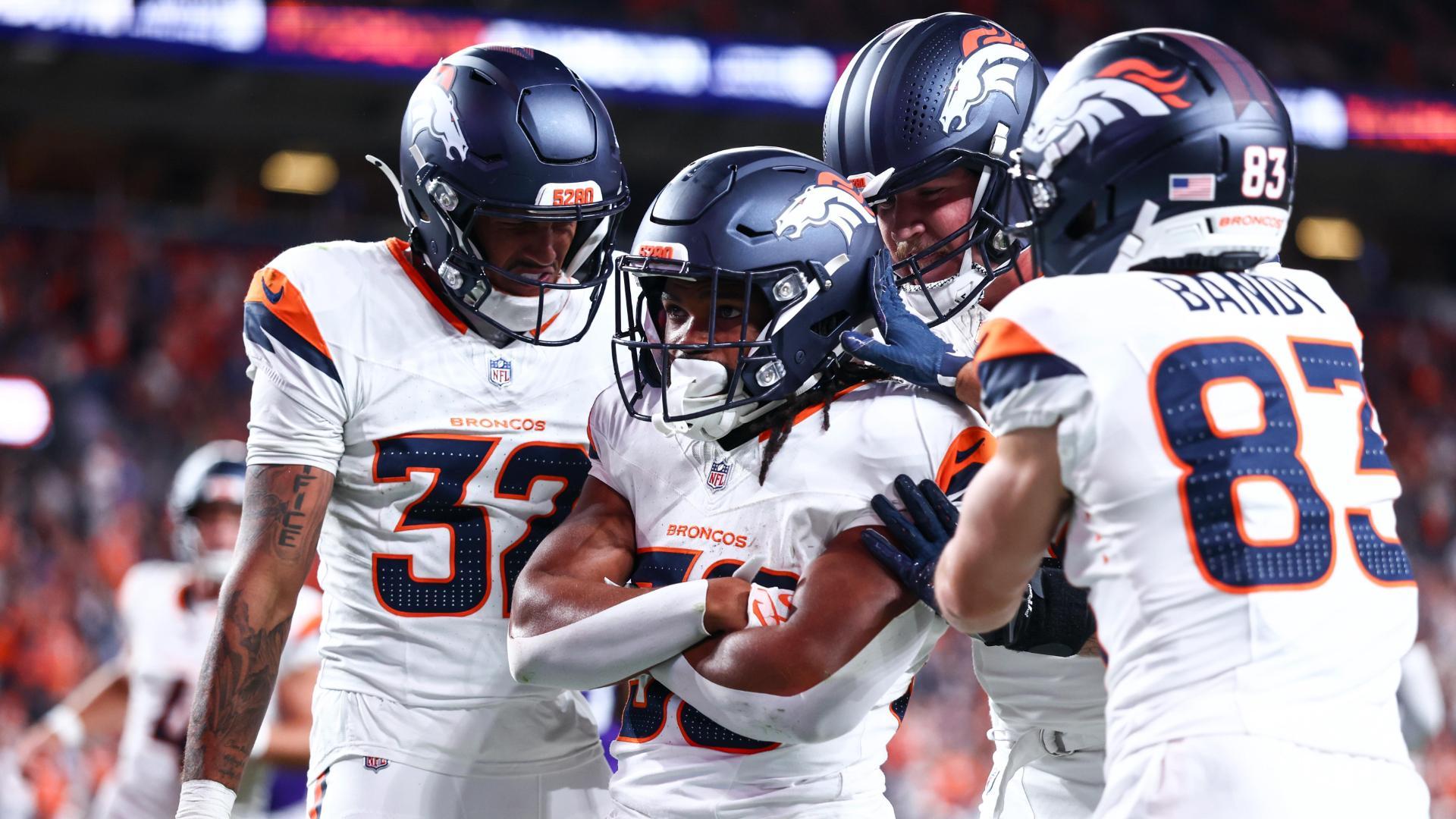 Sam Ehlinger roba el show con tres pases de TD ante Minnesota