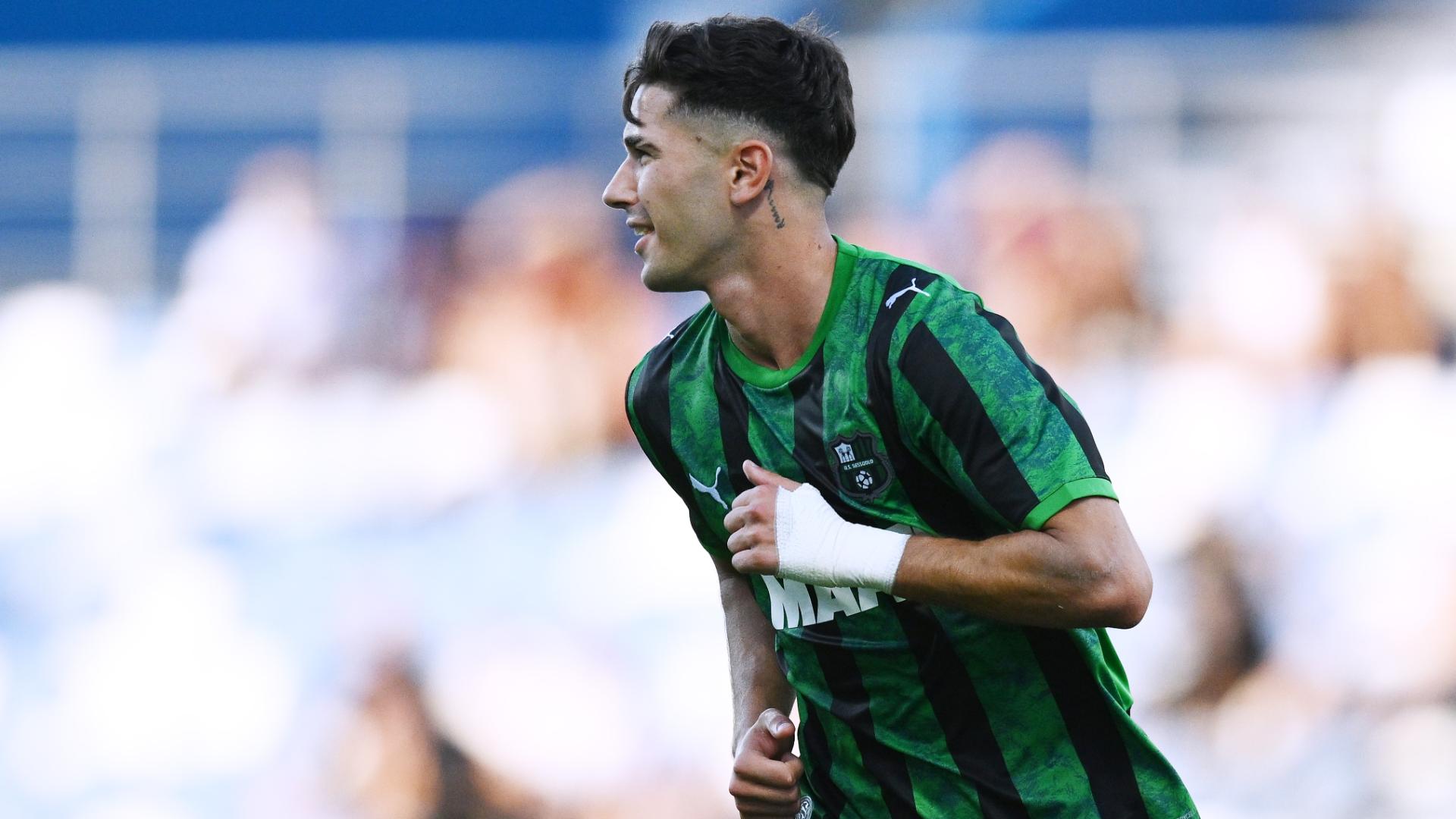Cristian Volpato scores a stunner for Sassuolo