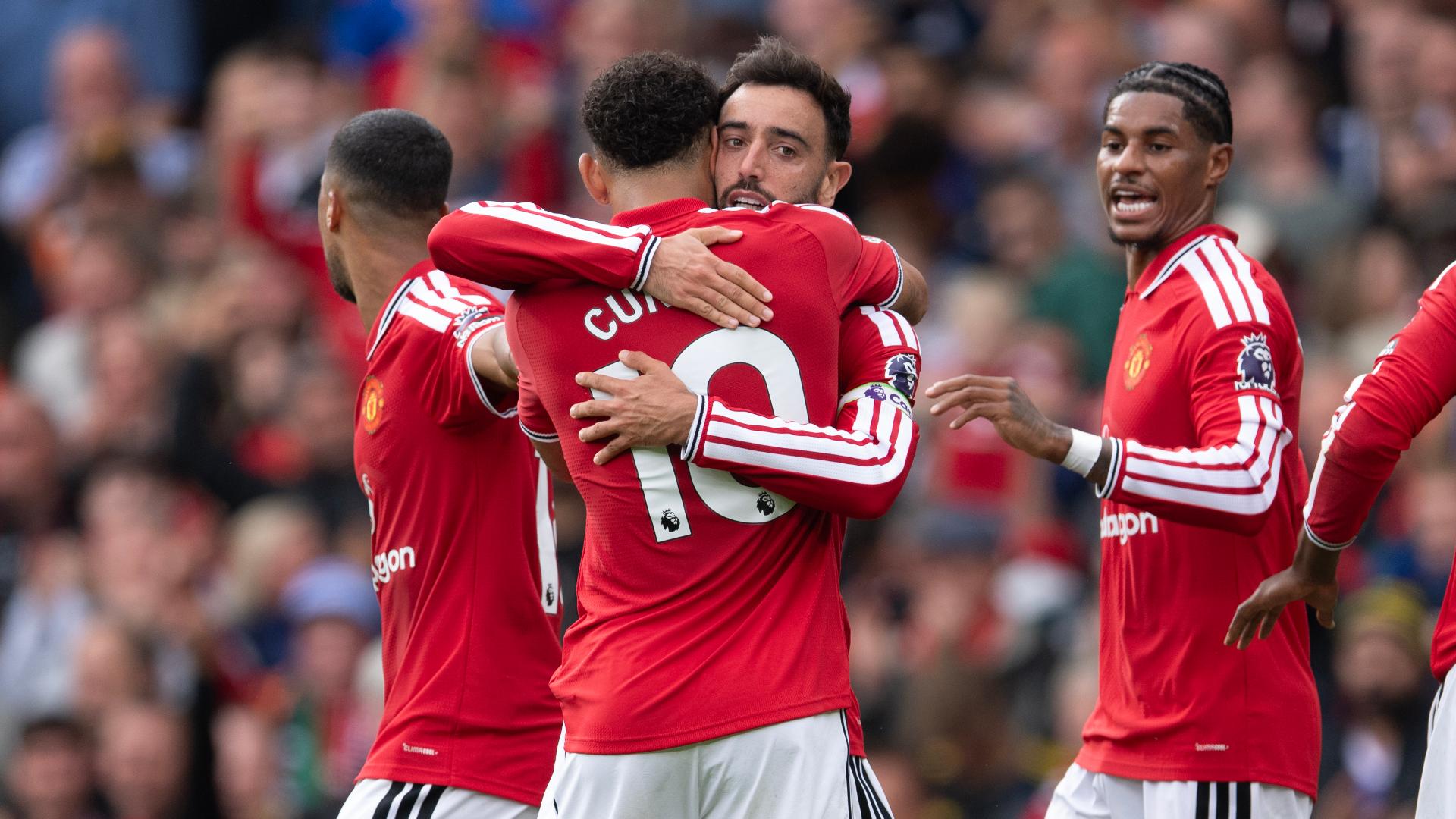 Fernandes claims hat trick in United's 5-2 win against Ipswich