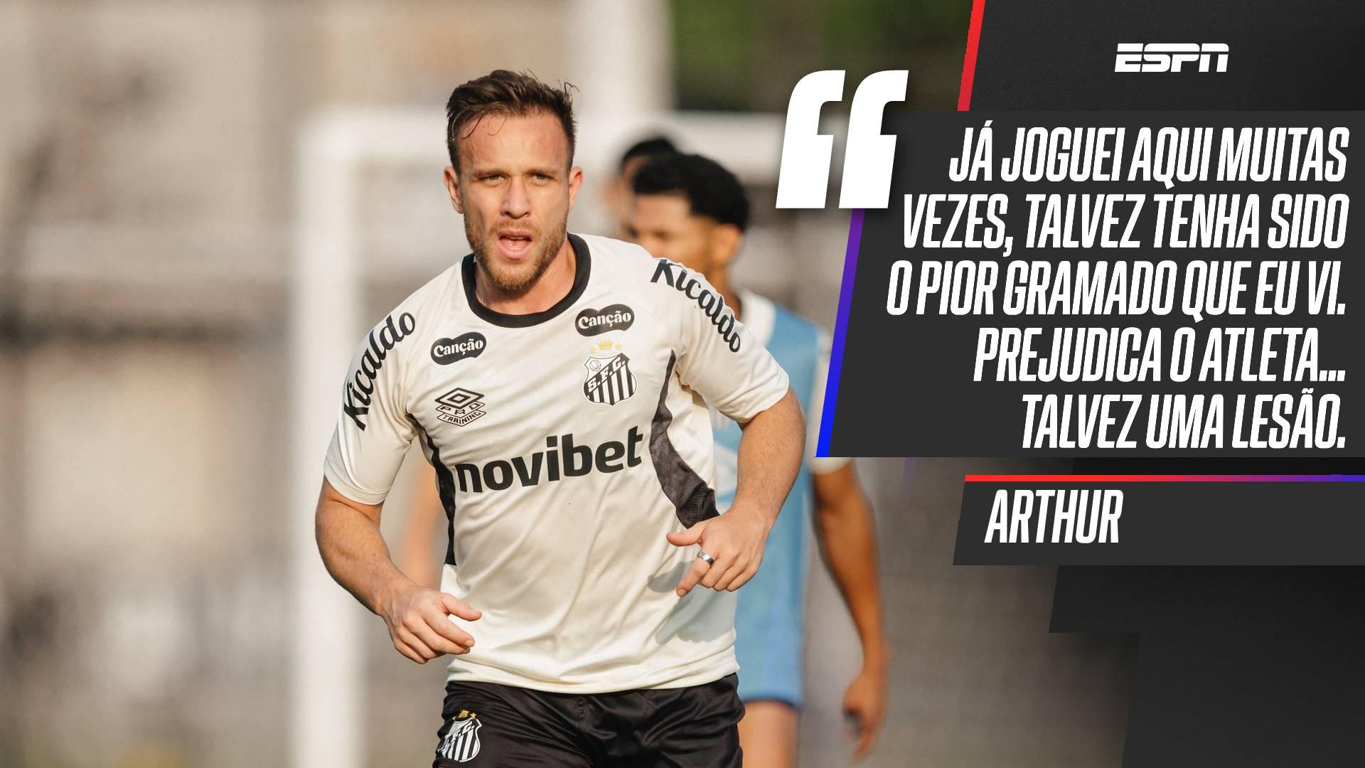 Arthur fala sobre gramado da Vila Belmiro após Santos x Palmeiras e dispara: 'Talvez o pior que eu vi'