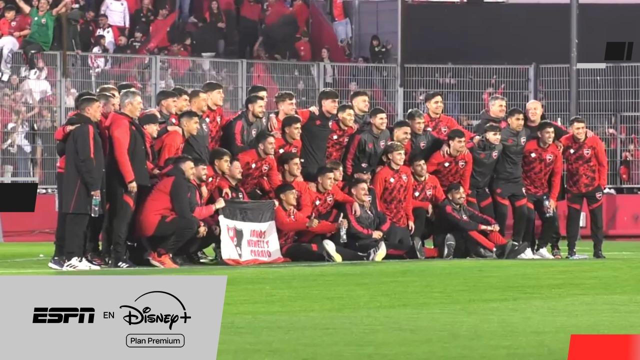 Los hinchas de Newell's realizaron su habitual banderazo de cara al clásico