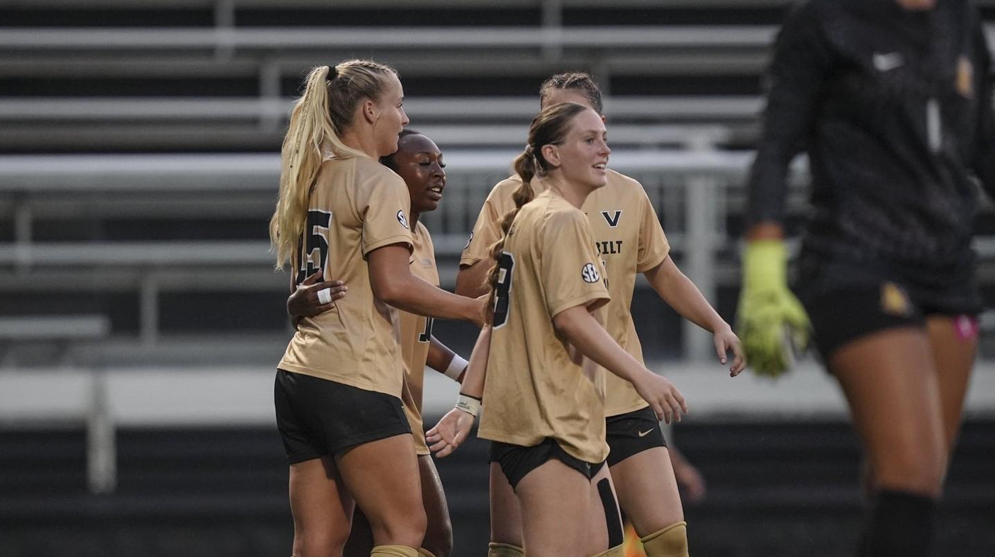Lady Vols, Commodores and Crimson Tide show off on the pitch