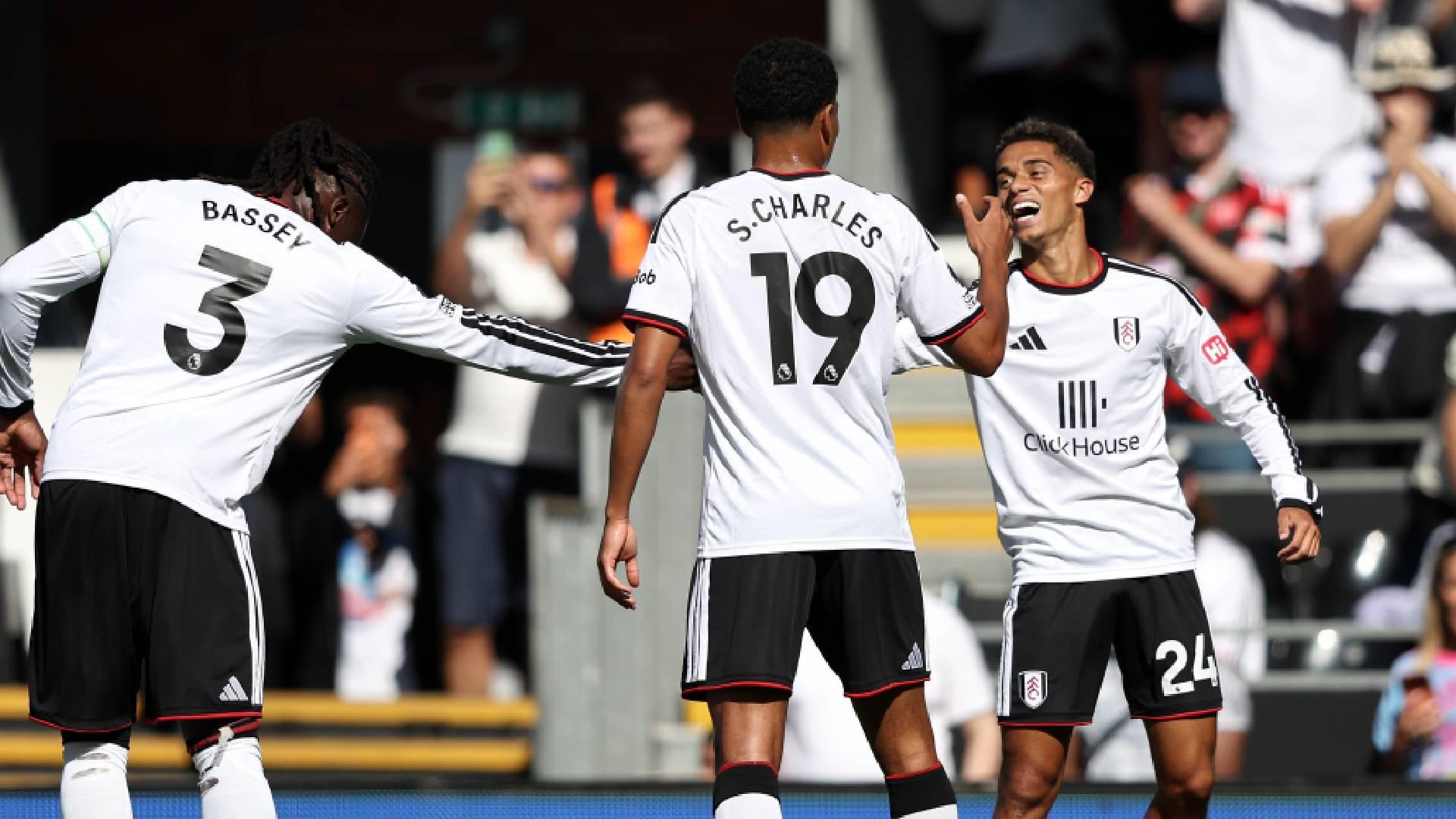 Gol do Fulham! Josh King abre o placar contra o Crystal Palace pela Premier League