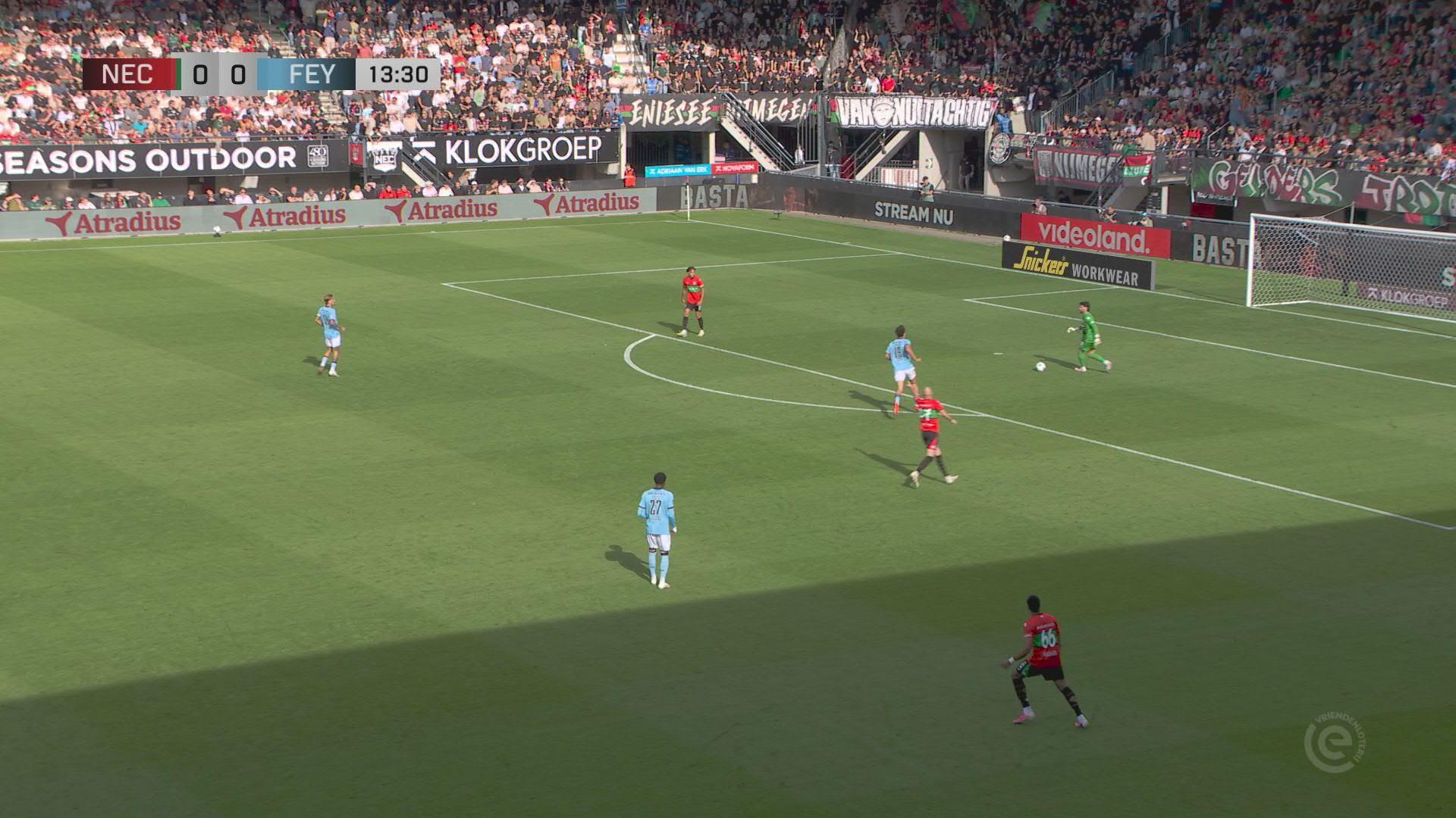Schaken maakt prachtige goal bij zijn debuut | Samenvatting N.E.C. - Feyenoord