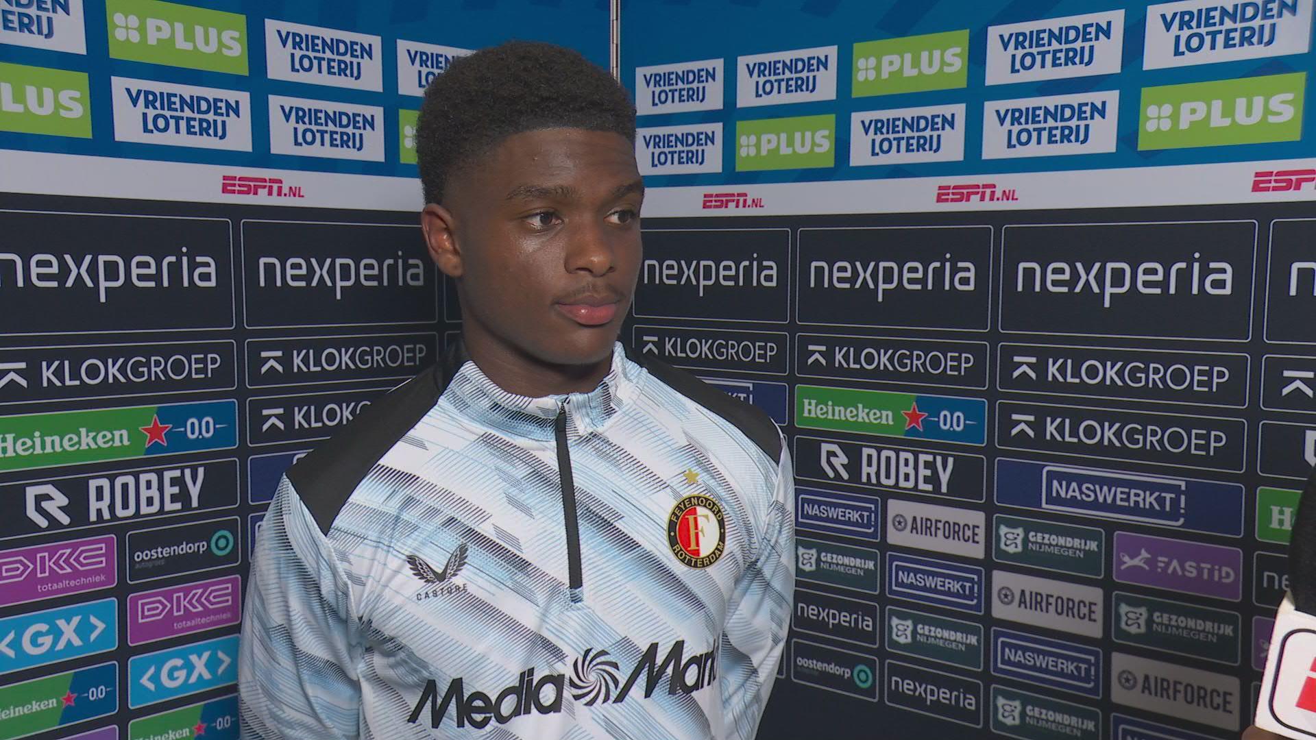 Schaken over record als jongste debutant met een doelpunt: "Heel blij mee"