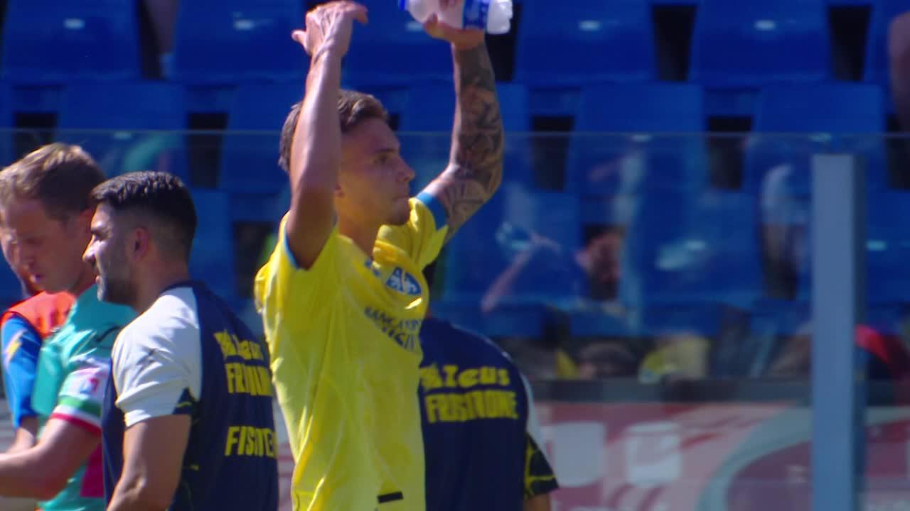 ¡Cabezazo goleador! Raimondo puso el 1-0 ante Venezia