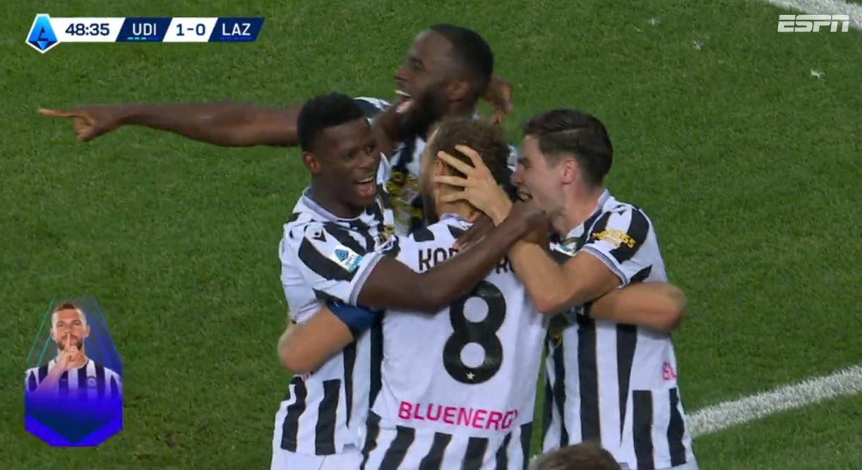 Gol da Udinese! Karlstrom fura defesa da Lazio após linda assistência e abre o placar no Italiano