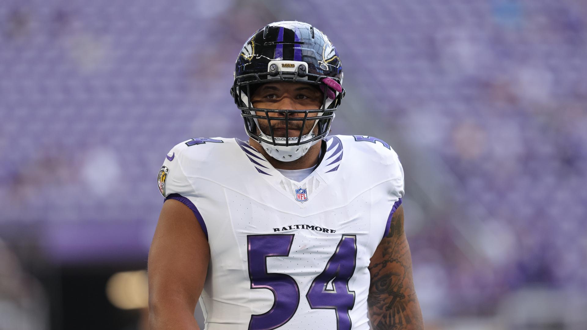 Jovaughn Gwyn named Ravens' starting center for Week 1