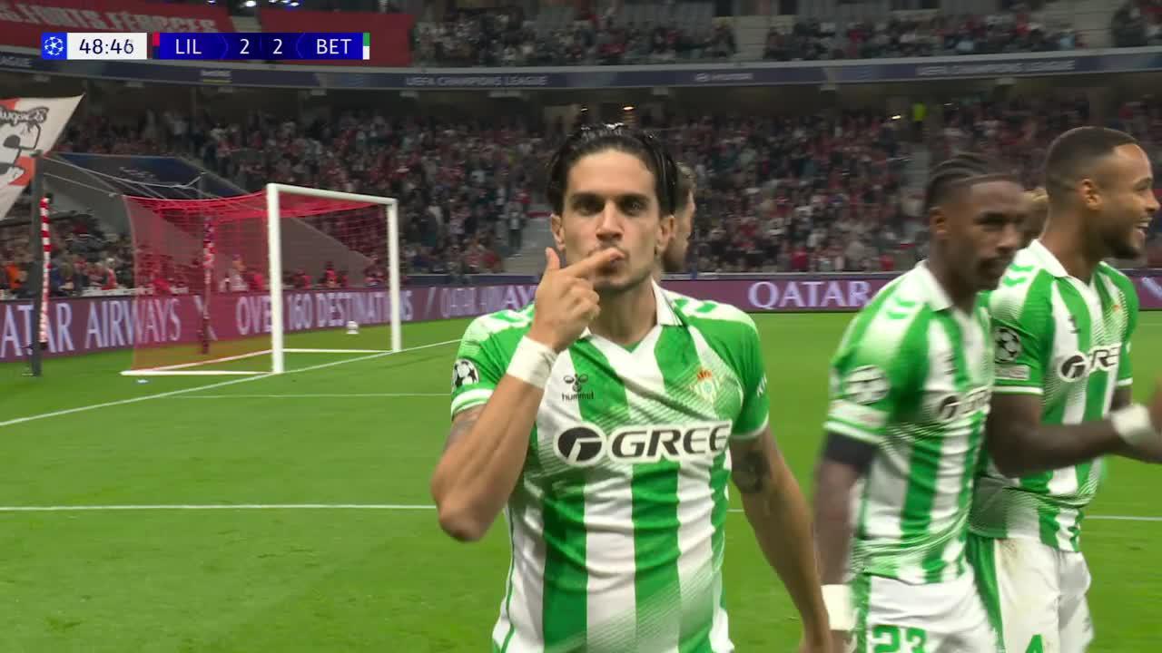 ¡Otra vez Bartra! Cabezazo goleador y empate del Betis