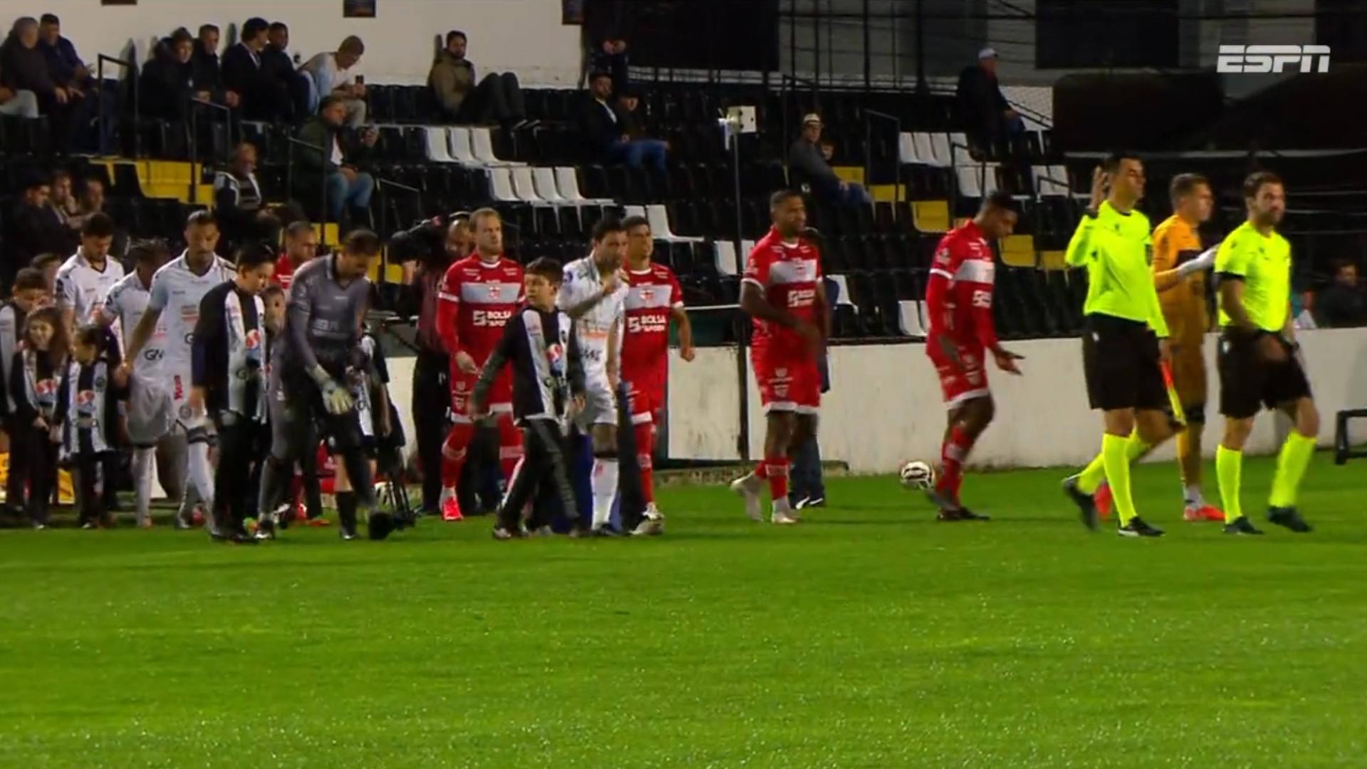 Operário e CRB entram em campo para duelo na Série B em Ponta Grossa