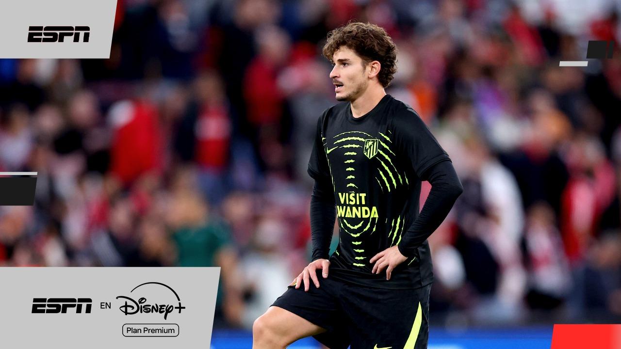 Liverpool y Atlético de Madrid ya juegan en Anfield: Julián Álvarez y Cuti Romero, titulares