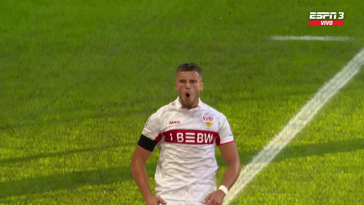 ¡Gran definición de Demirovic para el 1-0 de Stuttgart!