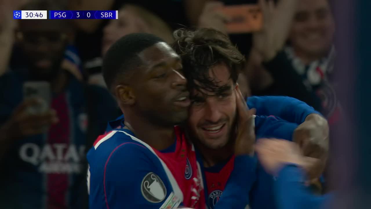 Ya es goleada: Ferrán Torres firmó el 3-0 ante Slovan Bratislava en la Champions