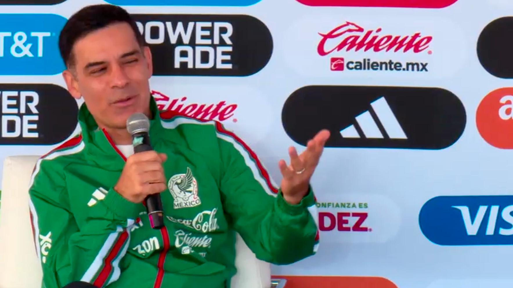 La nueva era de Márquez, una disculpa a la prensa