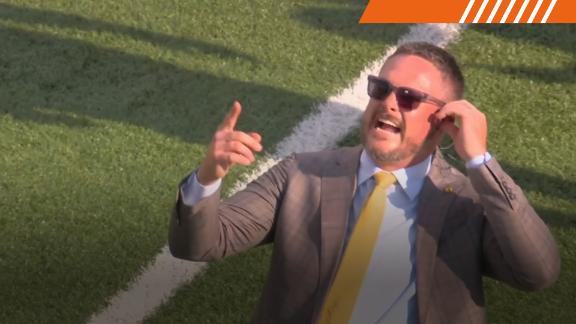 Dan Lanning, ‘College GameDay’de debriyaj atışı ile yardım amaçlı 500.000 dolar kazandı – ESPN Video