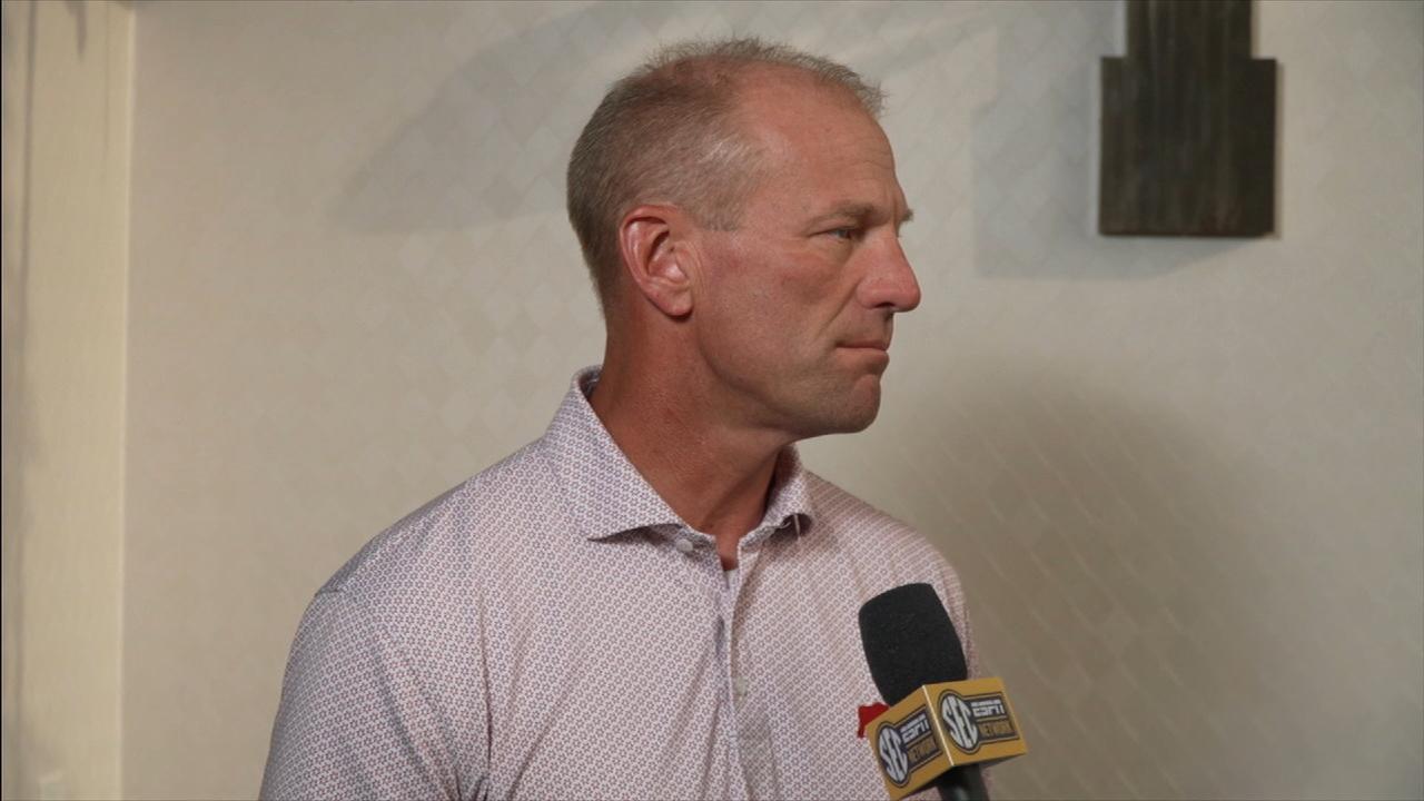 Bama's DeBoer speaks on how Russell gets comfortable in QB1 role