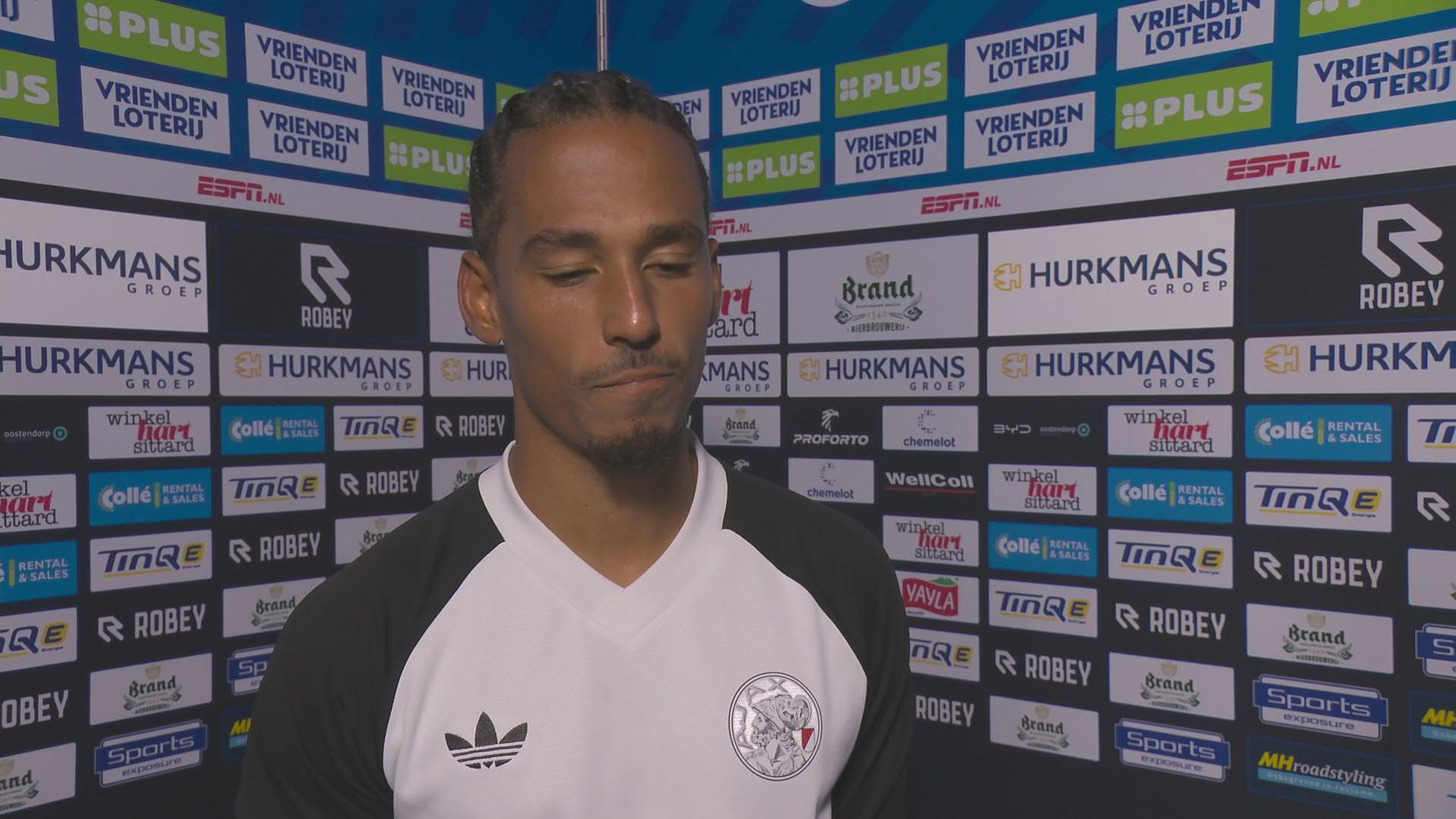 Kehrer na doelpunt en assist bij basisdebuut: "Blij met mijn prestatie, maar het belangrijkste is dat we hebben gewonnen"