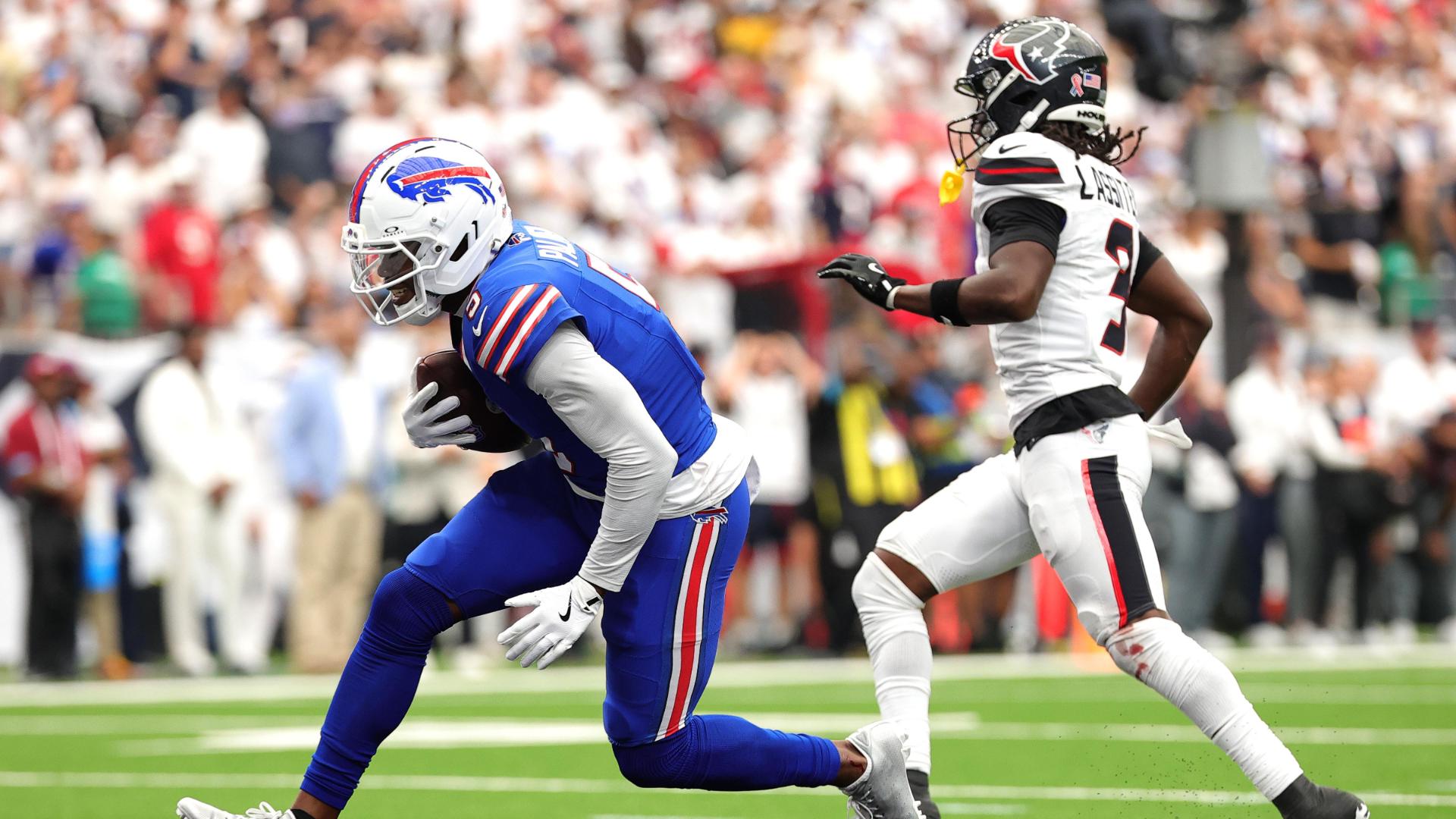Josh Allen connects with Joshua Palmer for a late TD and Bills beat Texans 36-31 in wild opener