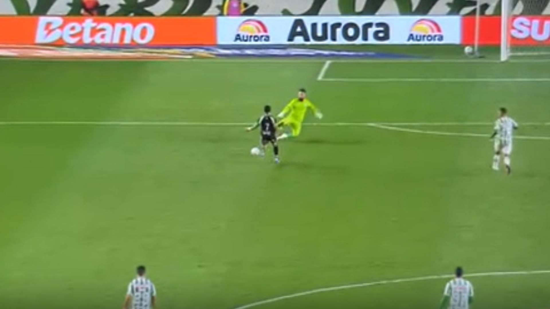 Jandrei falha, e Athletic marca o 2º contra o Juventude pela Série B; VEJA