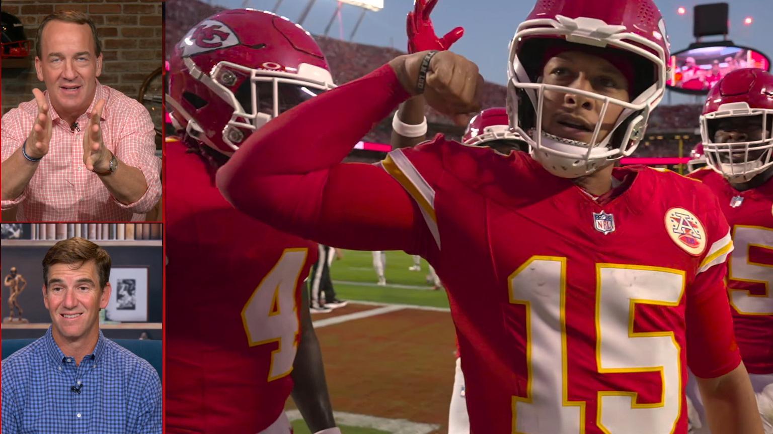 Peyton, Eli impressed with Mahomes' first touchdown