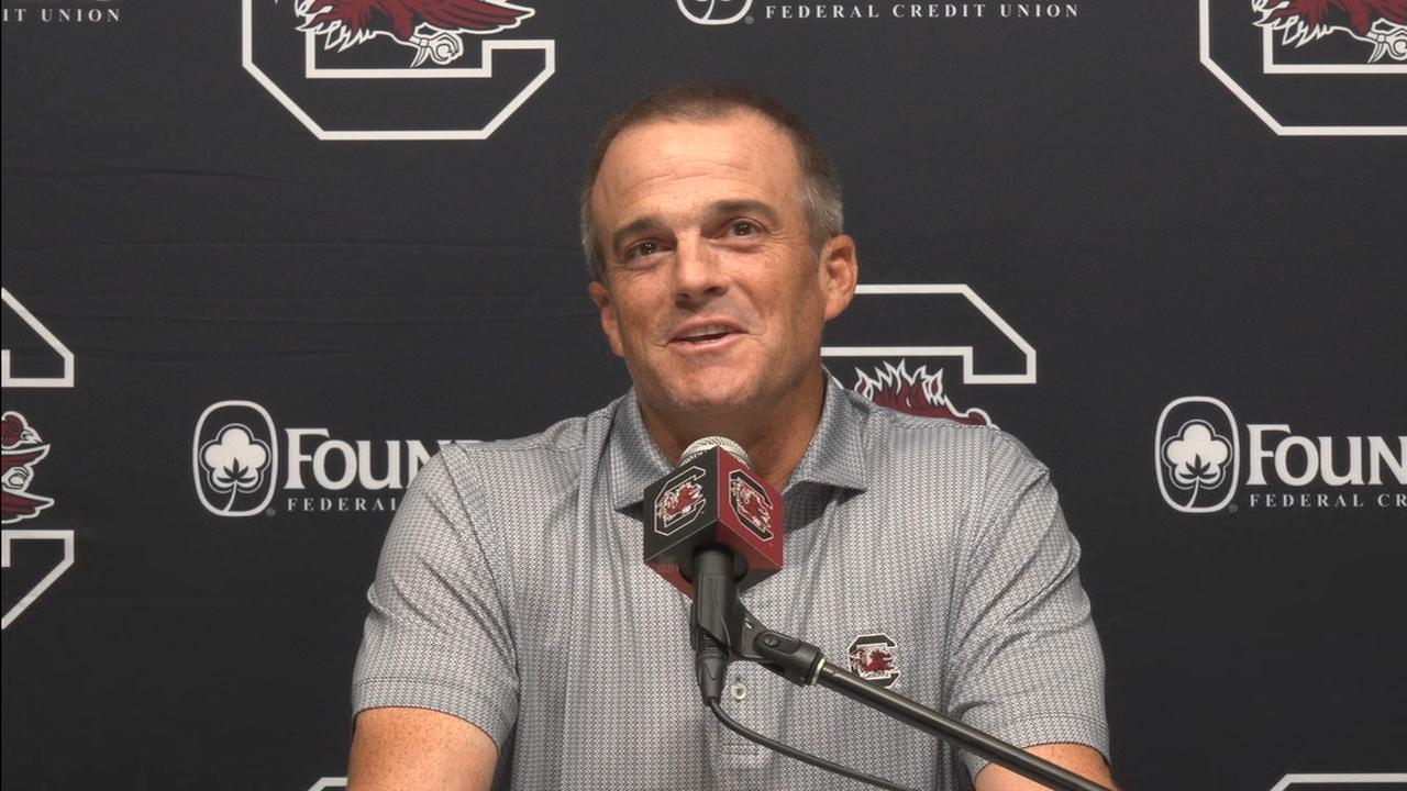South Carolina's Beamer on house divided, MS State QB Taylor's skill