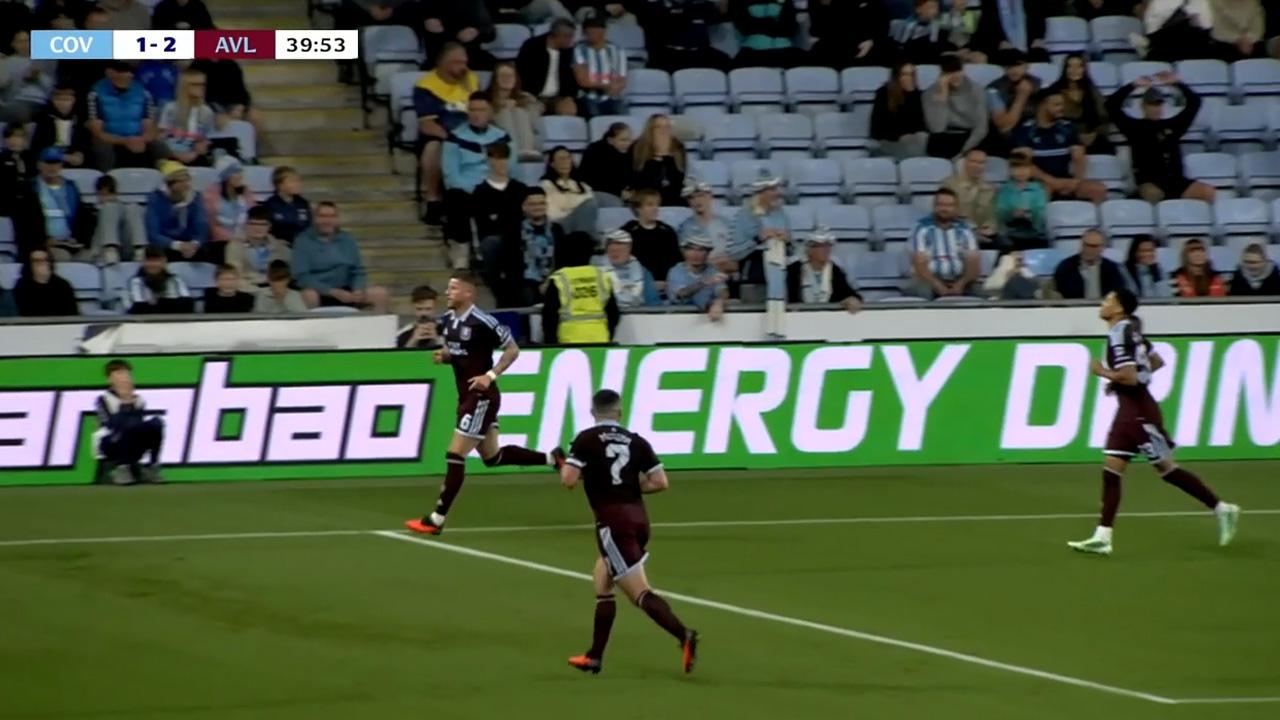 Cabezazo goleador de Barkley para firmar el 2-1 ante el Coventry