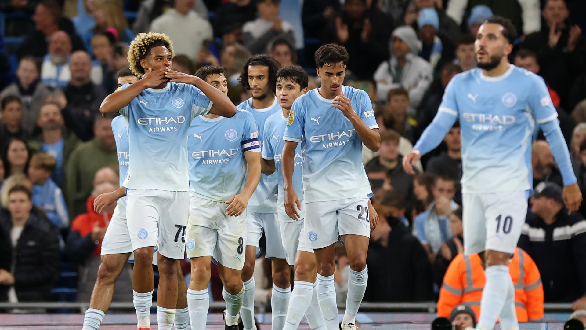Manchester City goleó a Norwich City para avanzar