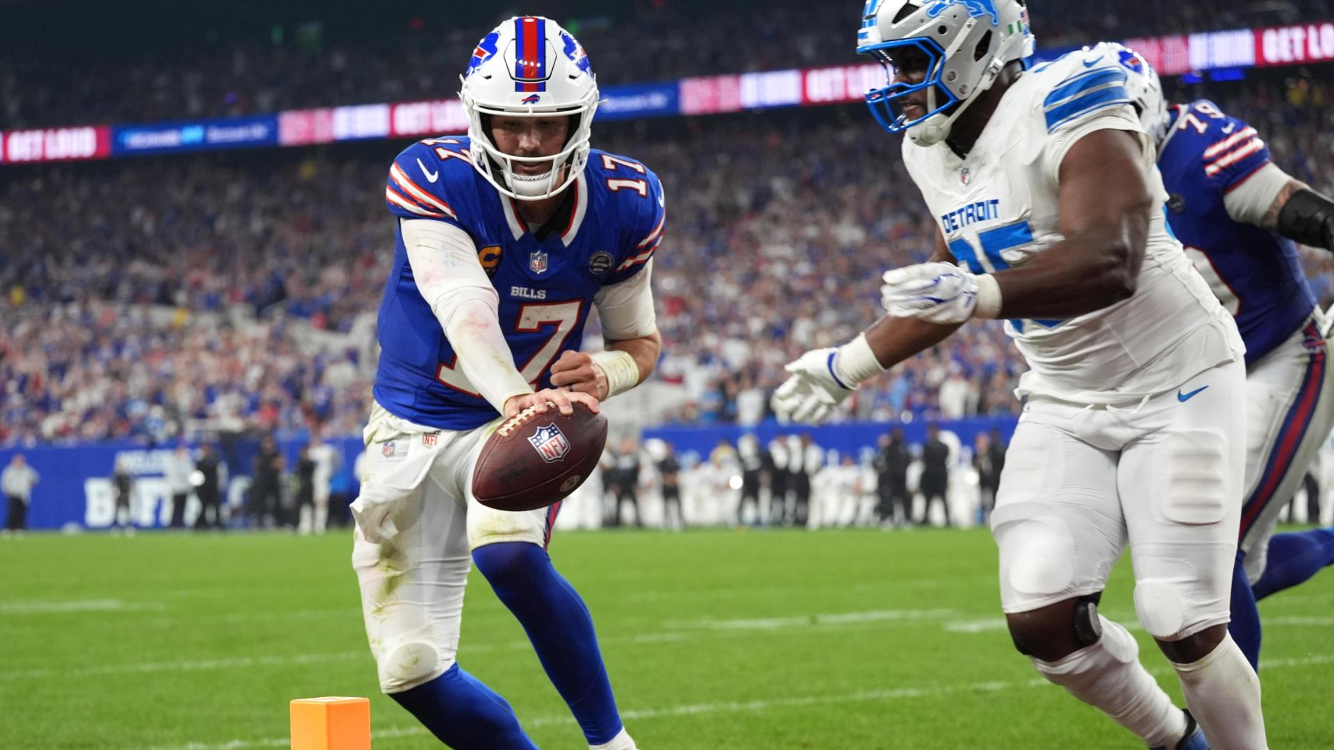 Josh Allen opens the Bills' new stadium with a 5-TD outing in a 41-31 win over the Lions