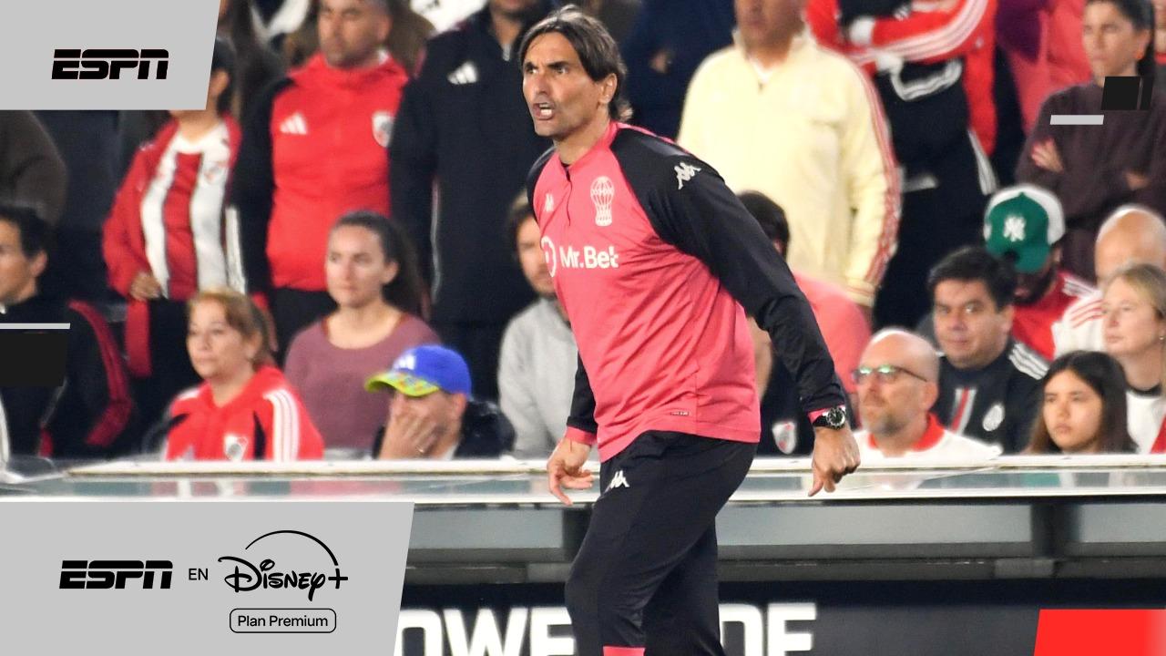 Martínez: "Pudimos lastimar a River; estoy contento y satisfecho por esta gran victoria"