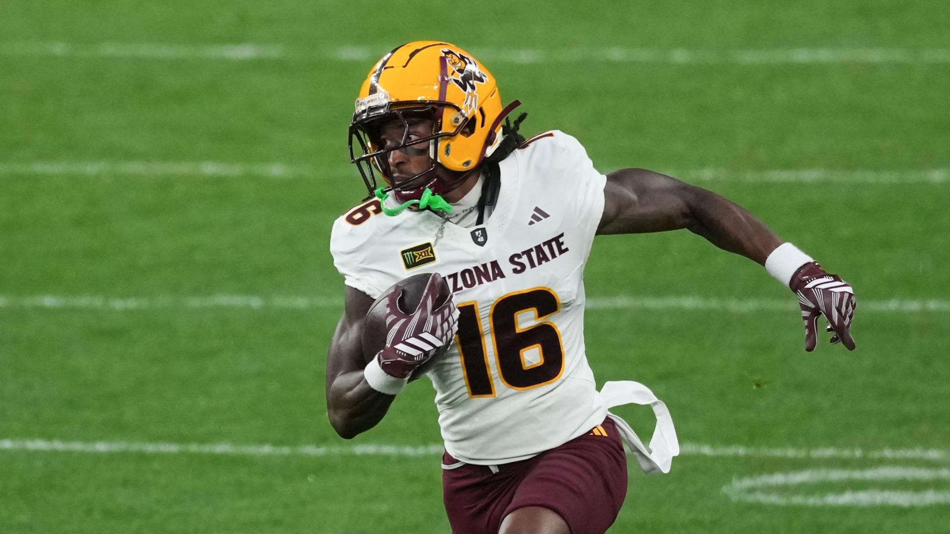 Jaren Hamilton takes kickoff 100 yards the other way for an Arizona State TD — Article image accompanying Jaren Hamilton returns kickoff 100 yards for TD in Arizona State's 24-17 win over Kansas in London on WagerUp Sports News. Jaren Hamilton takes kickoff 100 yards the other way for an Arizona State TD — Article image accompanying Jaren Hamilton returns kickoff 100 yards for TD in Arizona State's 24-17 win over Kansas in London on WagerUp Sports News.