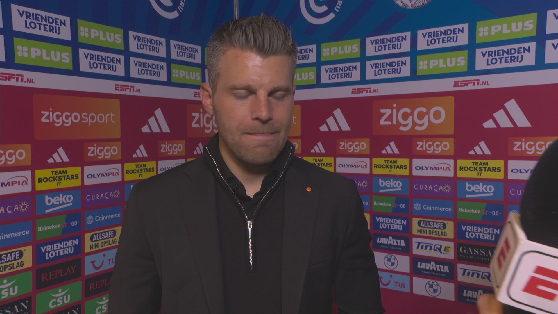 Den Uil prijst kwaliteiten van Ajax-spits: "Tolu is bijna fraude voor de competitie"