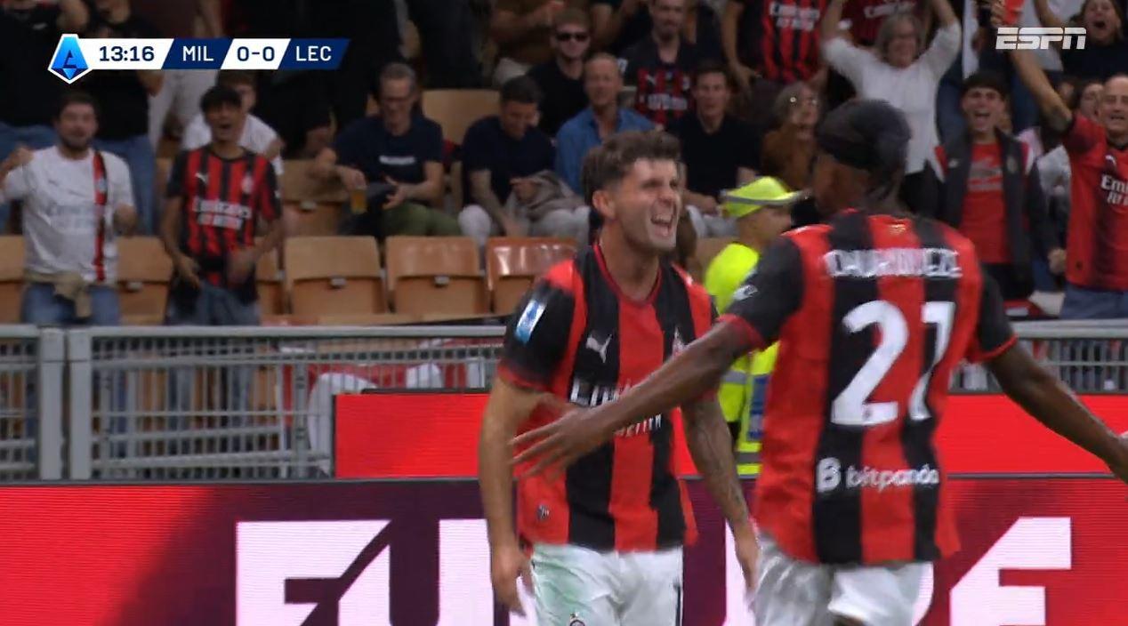 Golaço do Milan! Pulisic consegue lindo domínio após lançamento longo da zaga e abre o placar contra o Lecce; VEJA