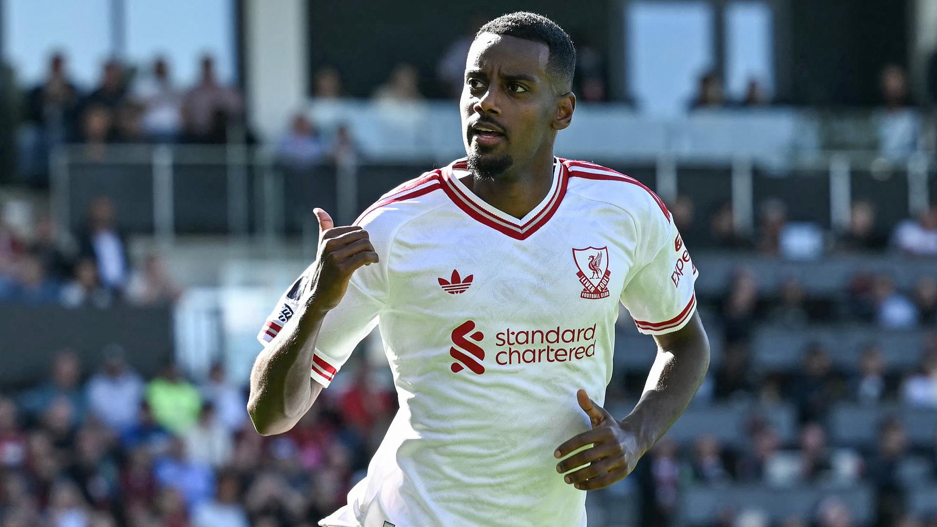 Isak's winner lifts Liverpool to victory