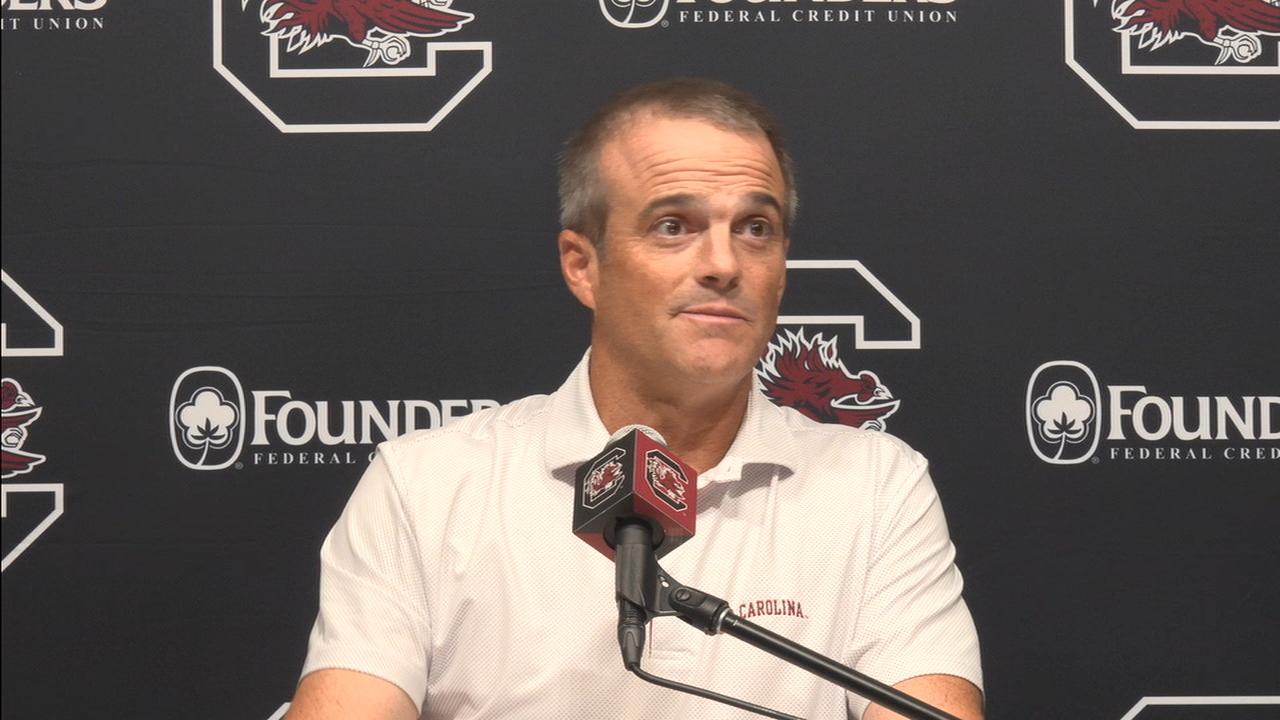 Beamer backs South Carolina QB Sellers despite slow start