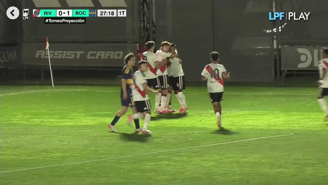 ¡Reacción inmediata de River! Coria la metió en contra y puso la igualdad en el Superclásico