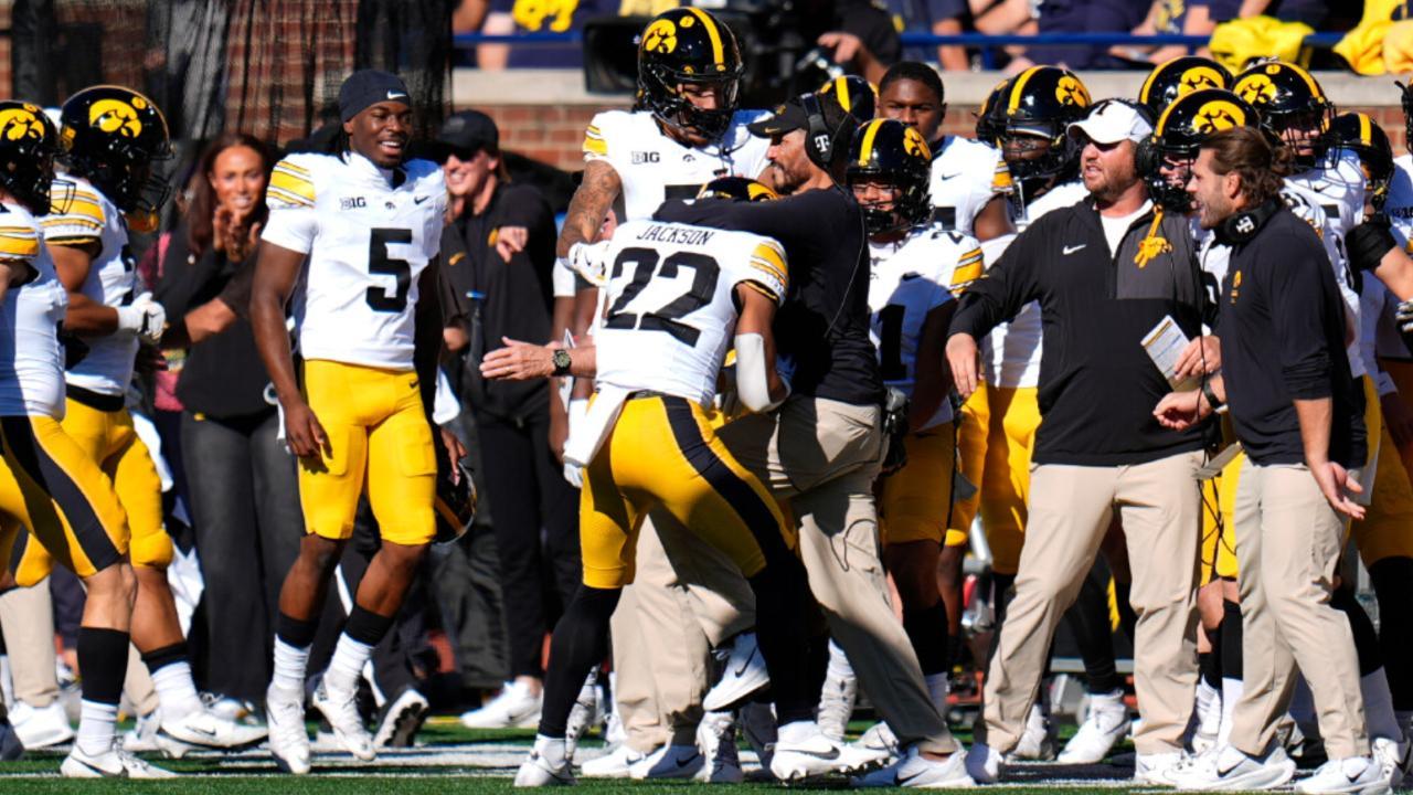 Iowa promptly answers with Braeden Jackson's 99-yard kickoff return TD — Article image accompanying No. 17 Iowa drives for last-play TD to beat No. 18 Michigan 20-19 on WagerUp Sports News.