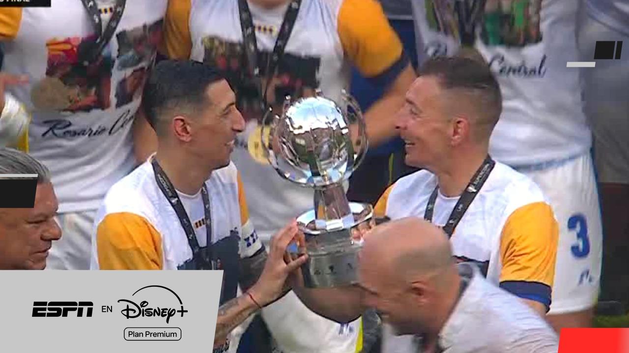 ¡Con Di María y Marco Ruben a la cabeza, Rosario Central levantó la Supercopa Internacional!