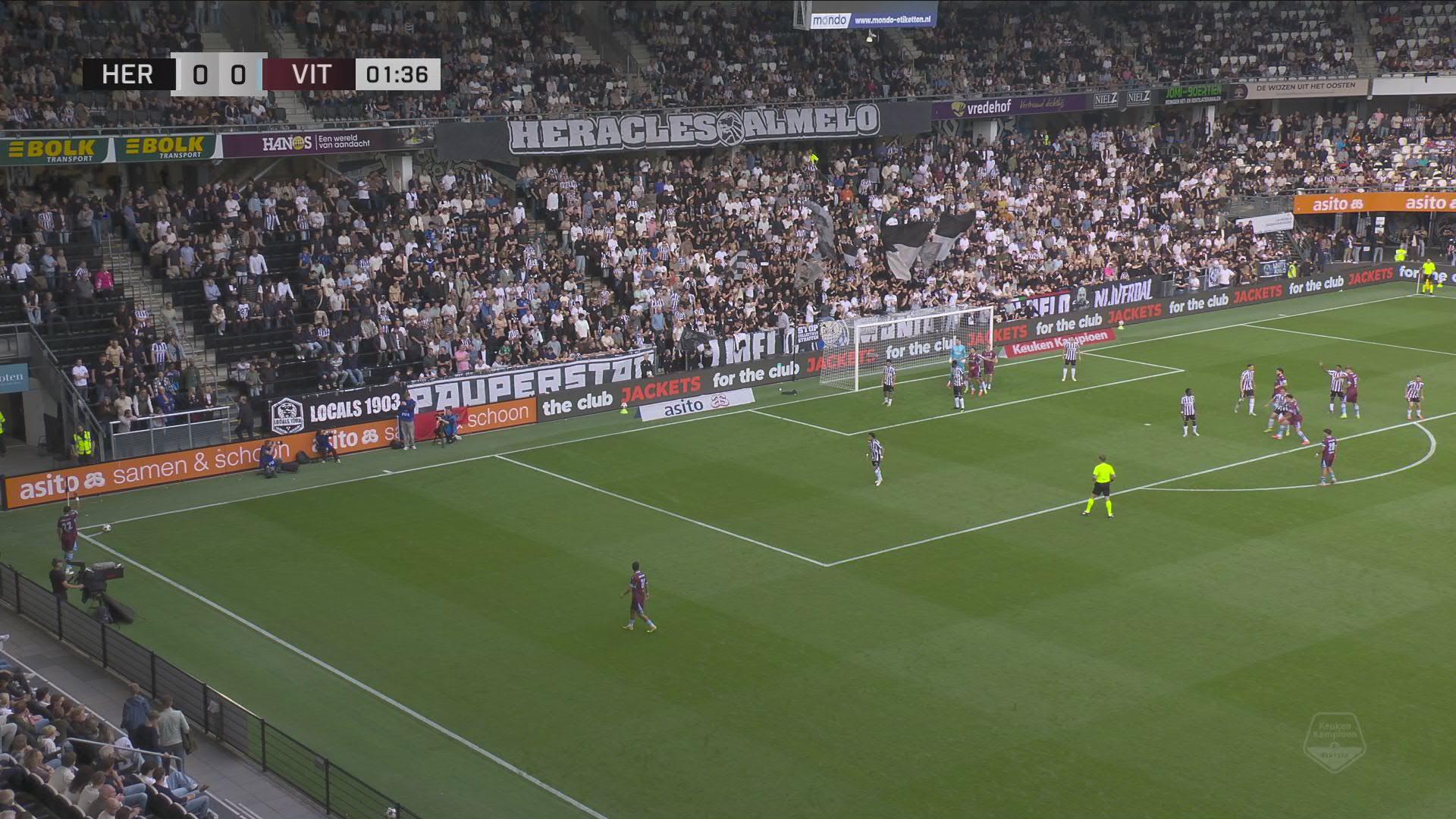 N'djoli bekroont ingestudeerde hoekschop | Samenvatting Heracles Almelo Vitesse