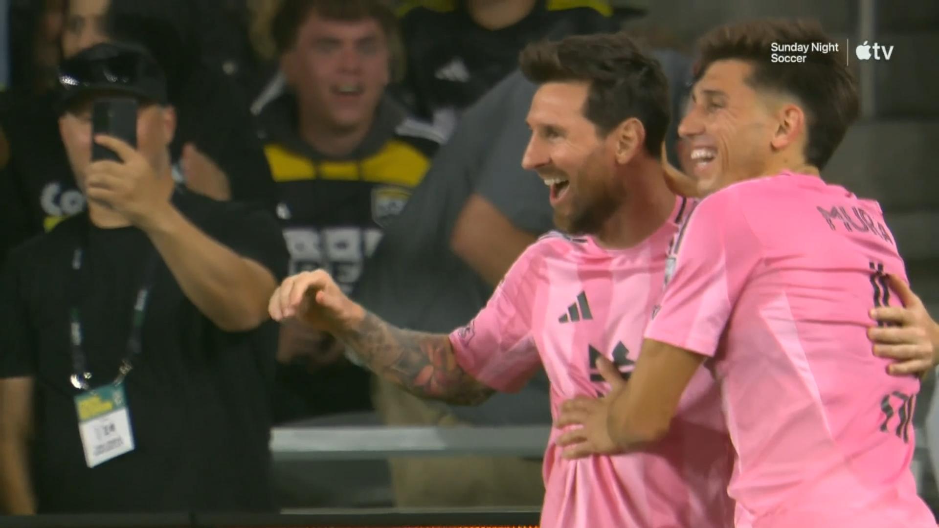 ¡Otra perla más de Messi para la colección! Golazo de tiro libre y grito del Inter Miami