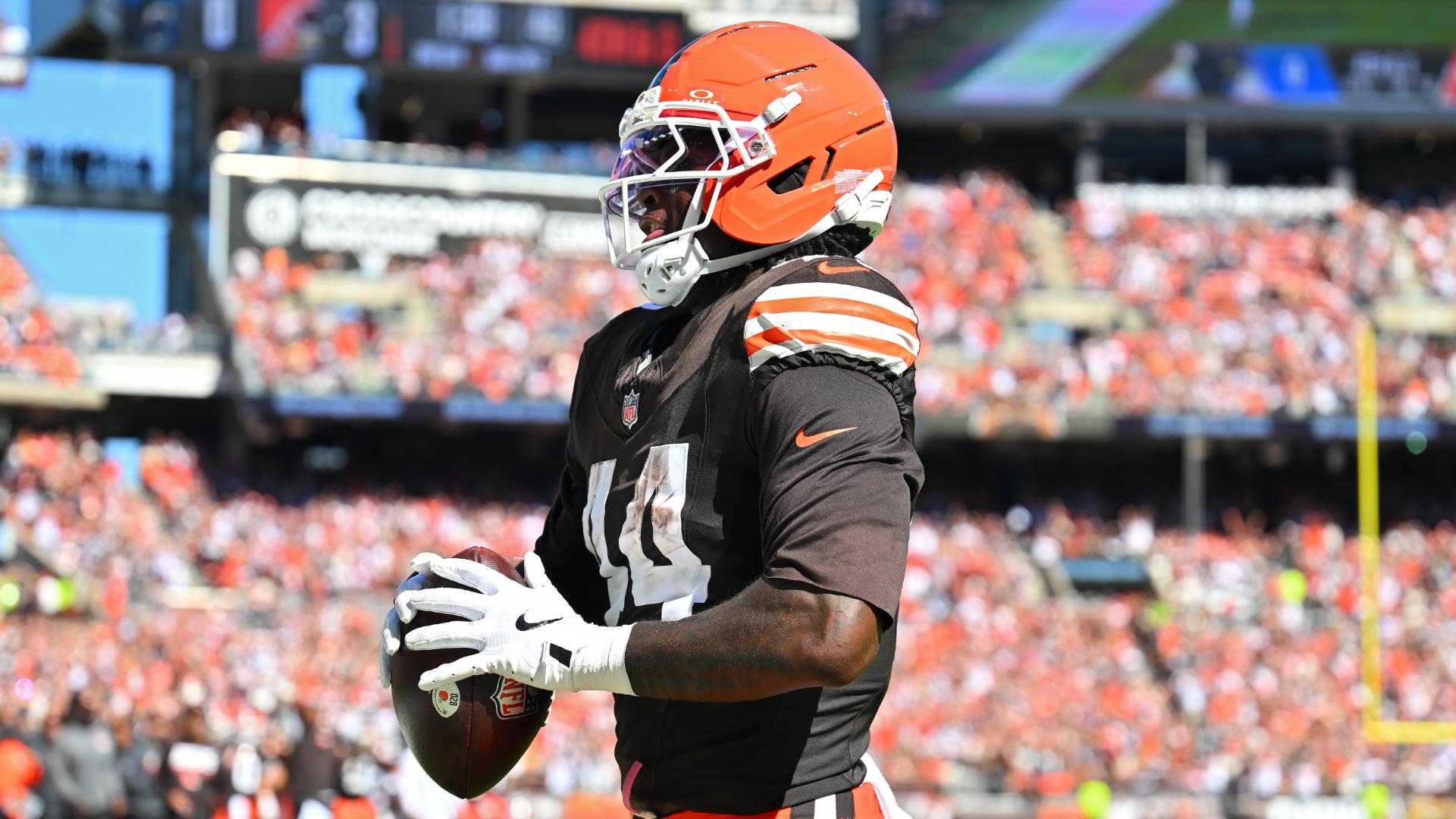 Deshaun Watson sparks a late Browns rally, sealing a 21-18 win over the Panthers