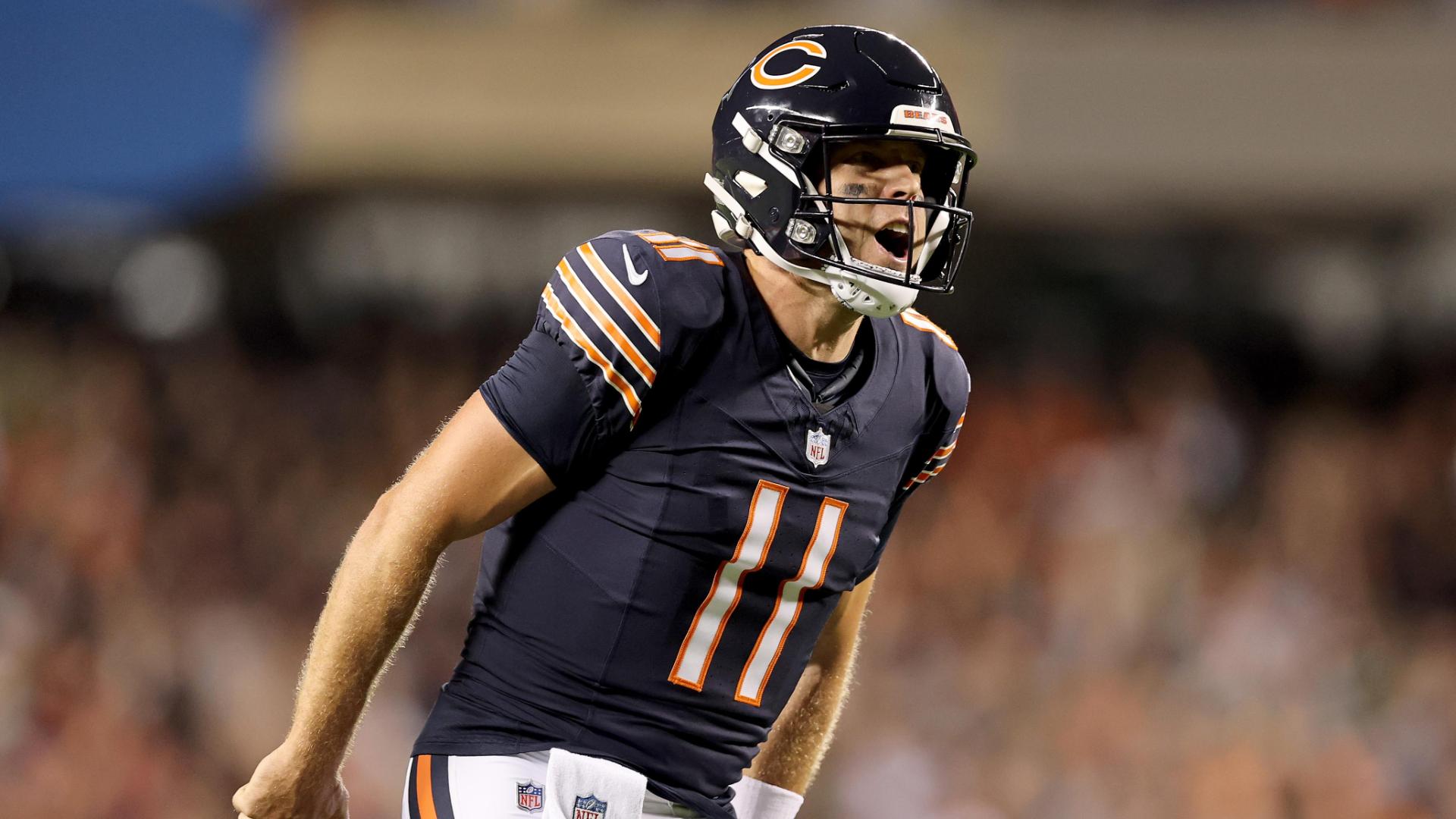 Case Keenum drives Chicago to 3 touchdowns as the Bears beat the Eagles 27-7