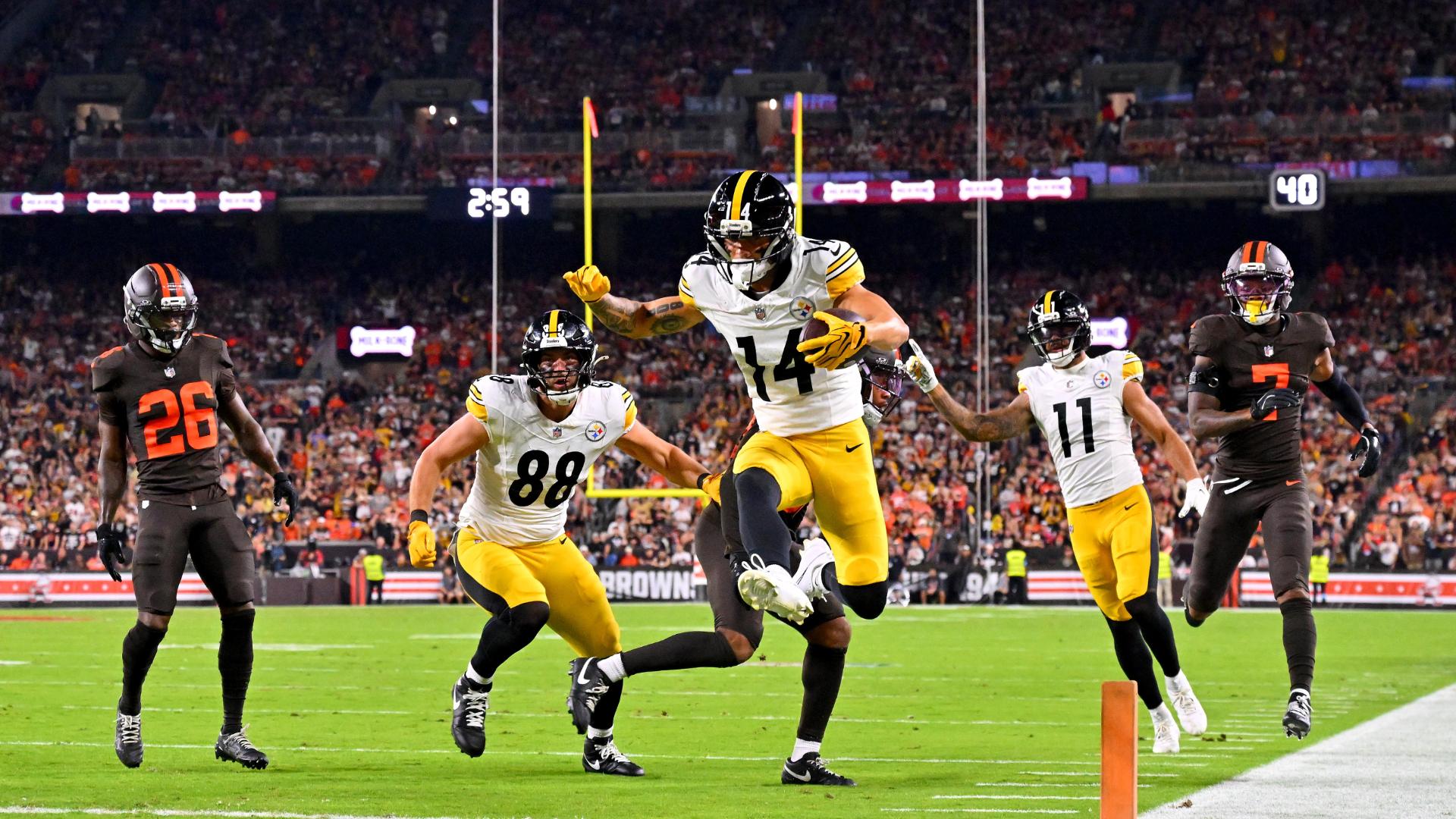 Watson leads another game-winning drive, Szmyt hits 56-yard FG and Browns beat Steelers 27-24