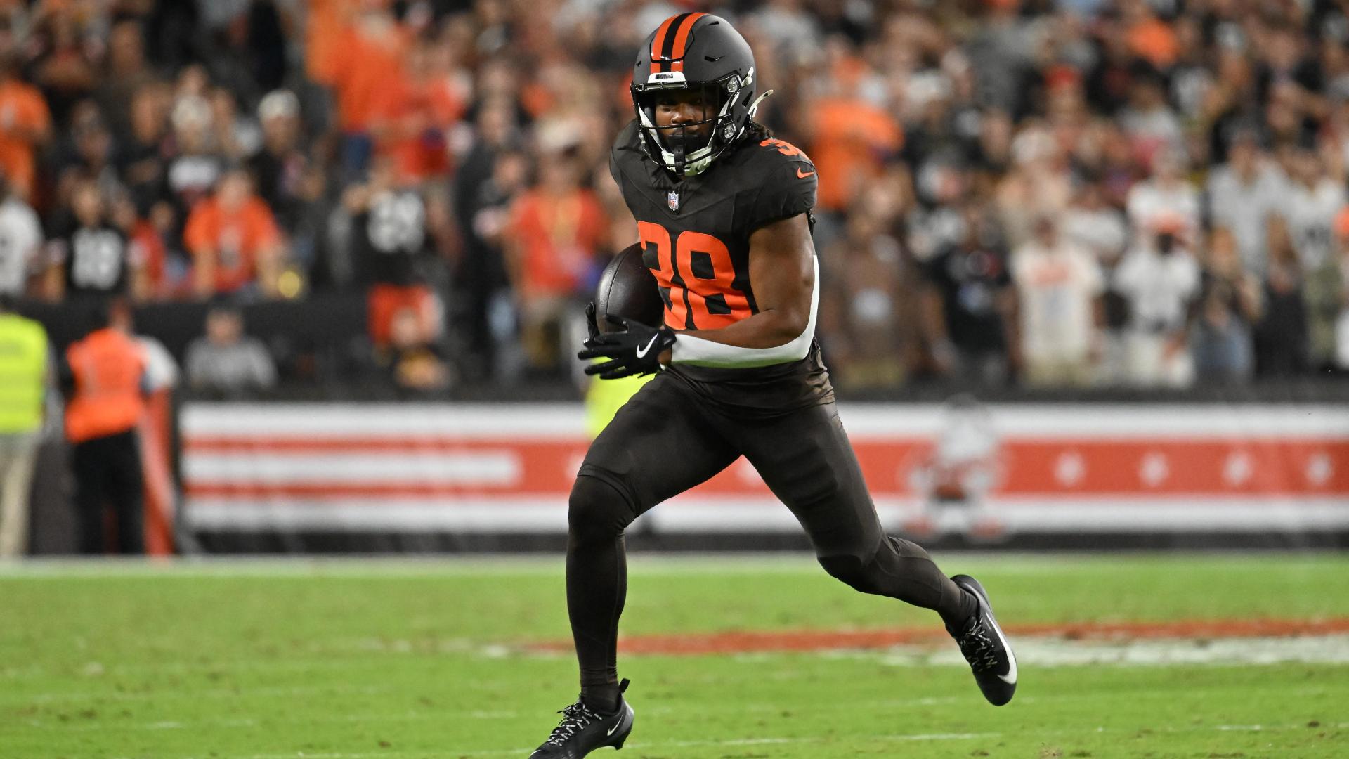 Watson leads another game-winning drive, Szmyt hits 56-yard FG and Browns beat Steelers 27-24