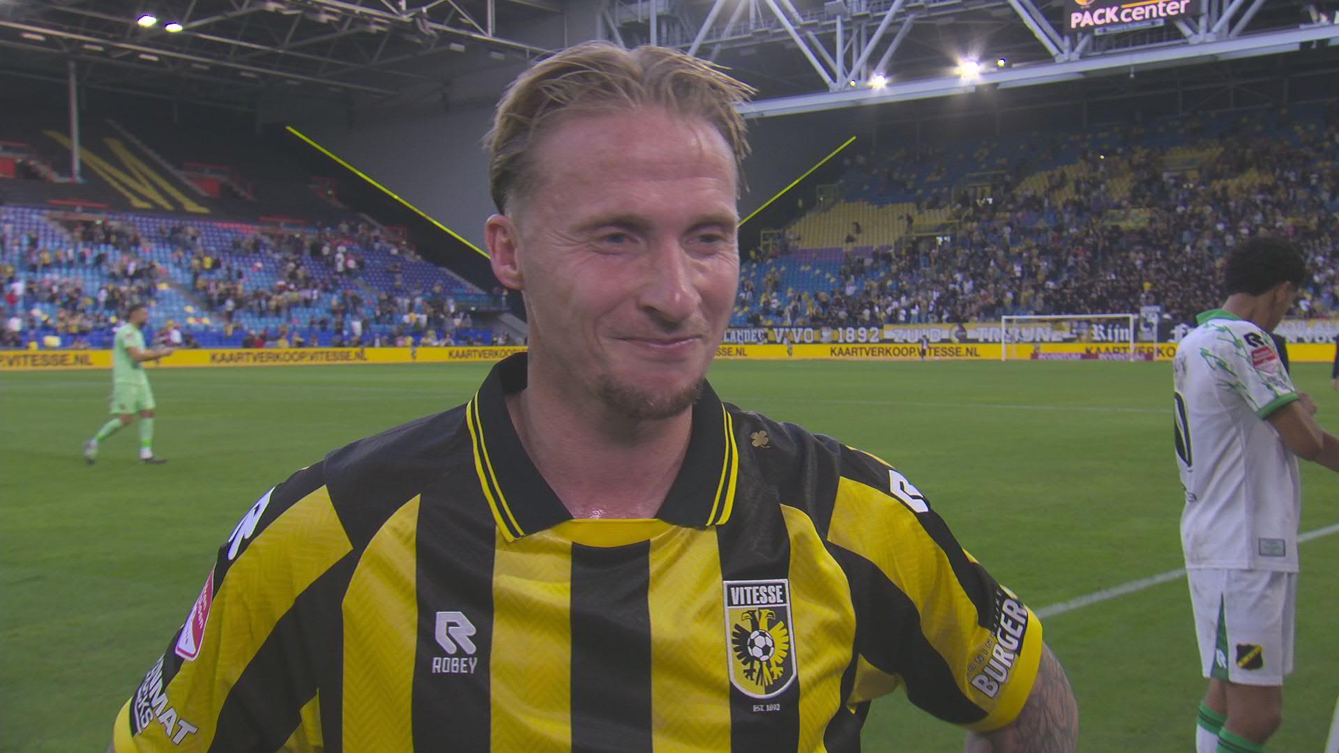 Büttner voorspelde zijn assist: "Ik zei: ik kom er vandaag in en dan geef ik gewoon weer een assistje"