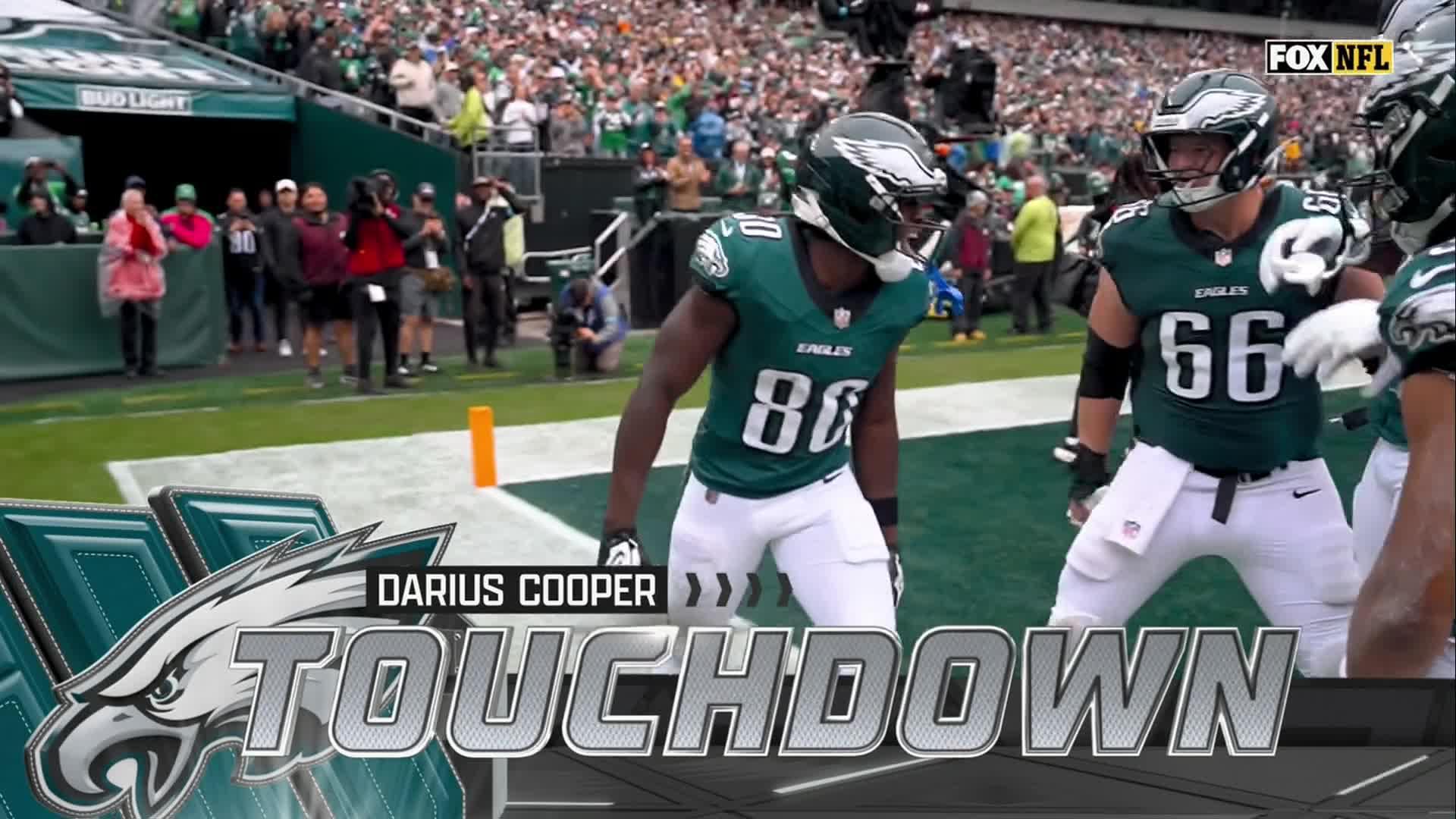 Darius Cooper atrapa el pase para touchdown