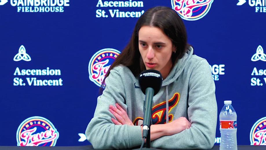 Caitlin Clark denuncia abuso en redes a sus compañeras